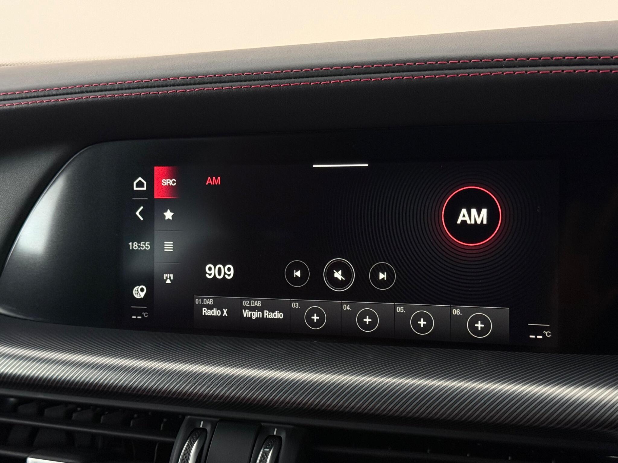 Alfa Romeo Stelvio view 24