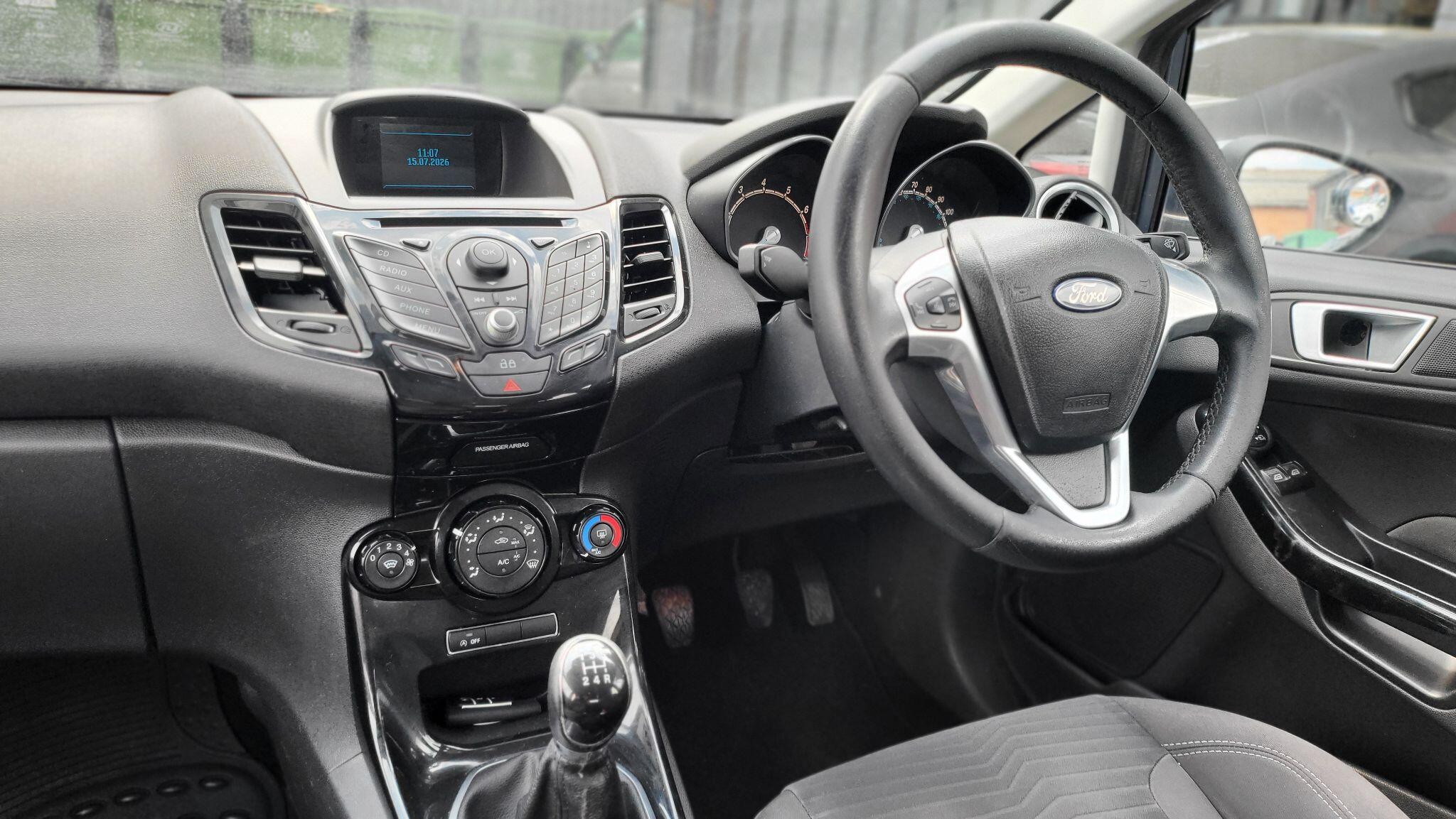 Ford Fiesta view 12