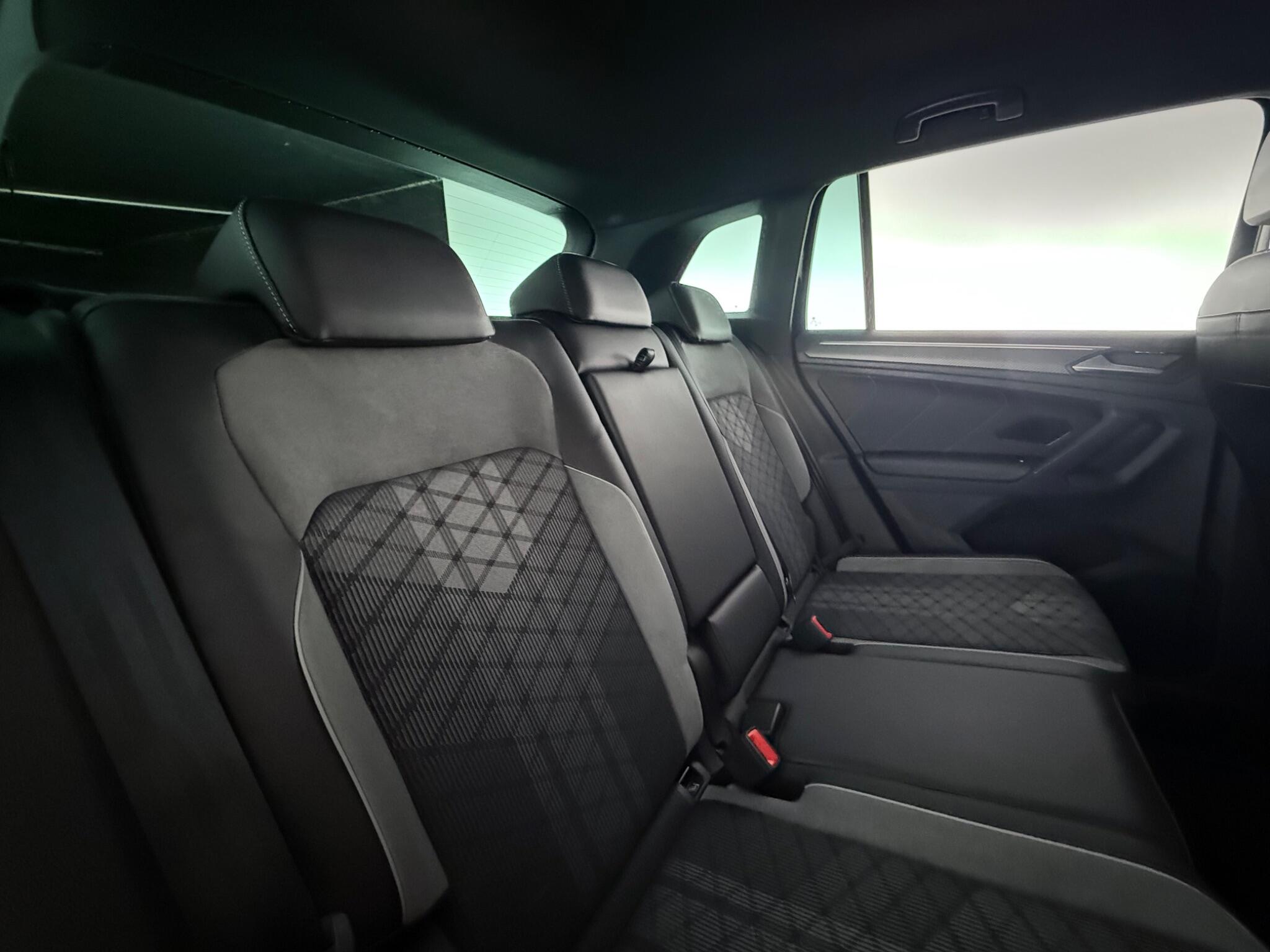 Volkswagen Tiguan view 32