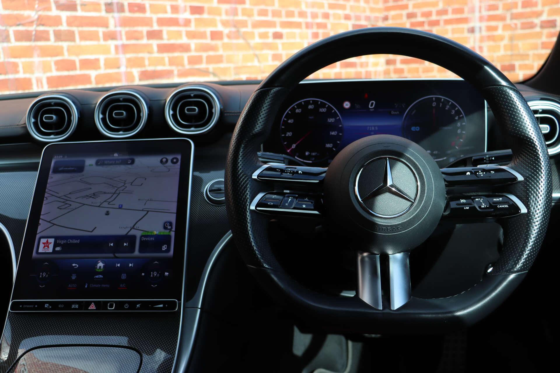 Mercedes-Benz C Class view 34