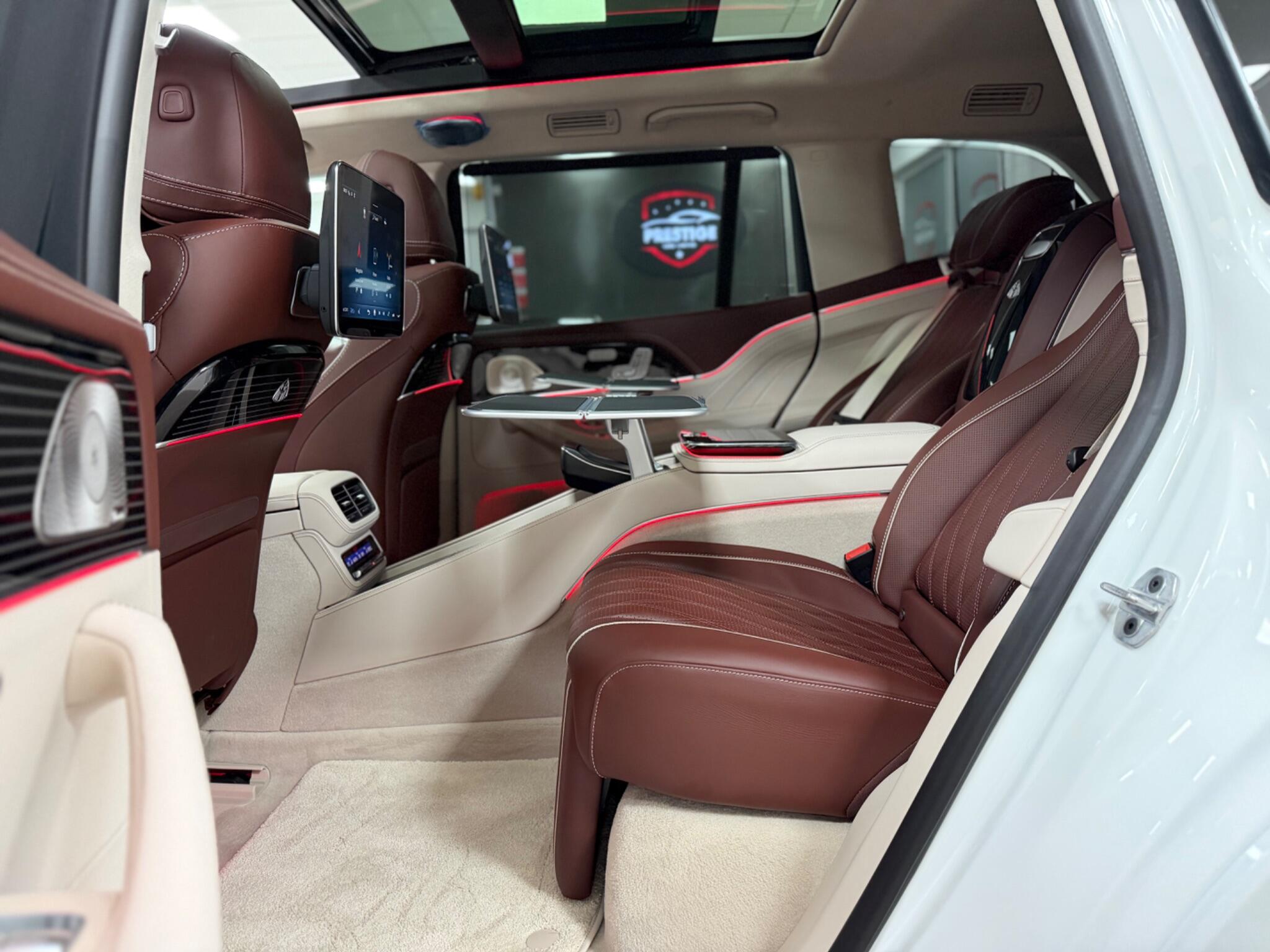 Mercedes-Benz GLS view 38