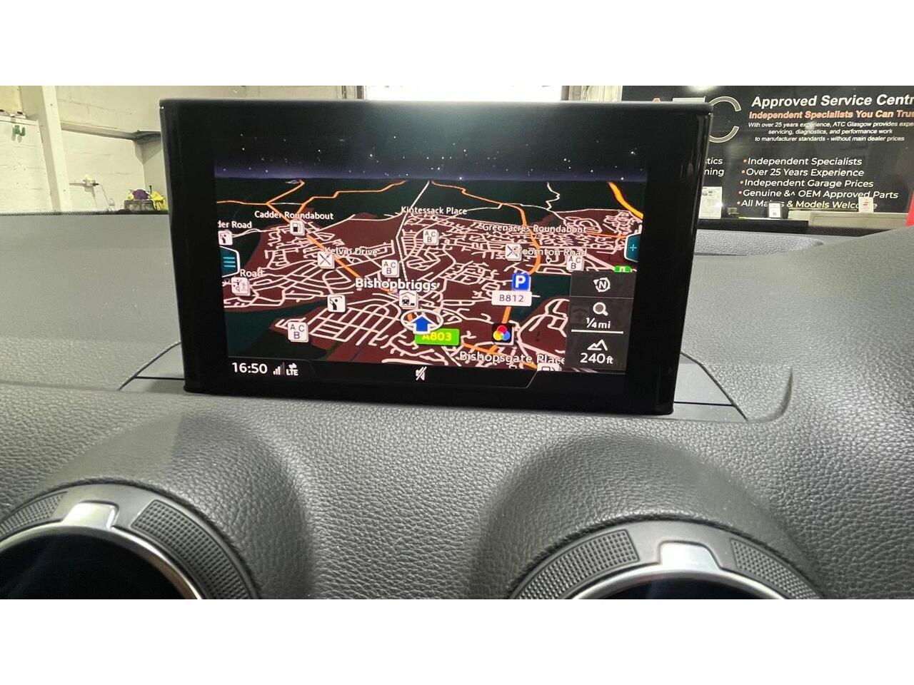 Audi Q2 view 28