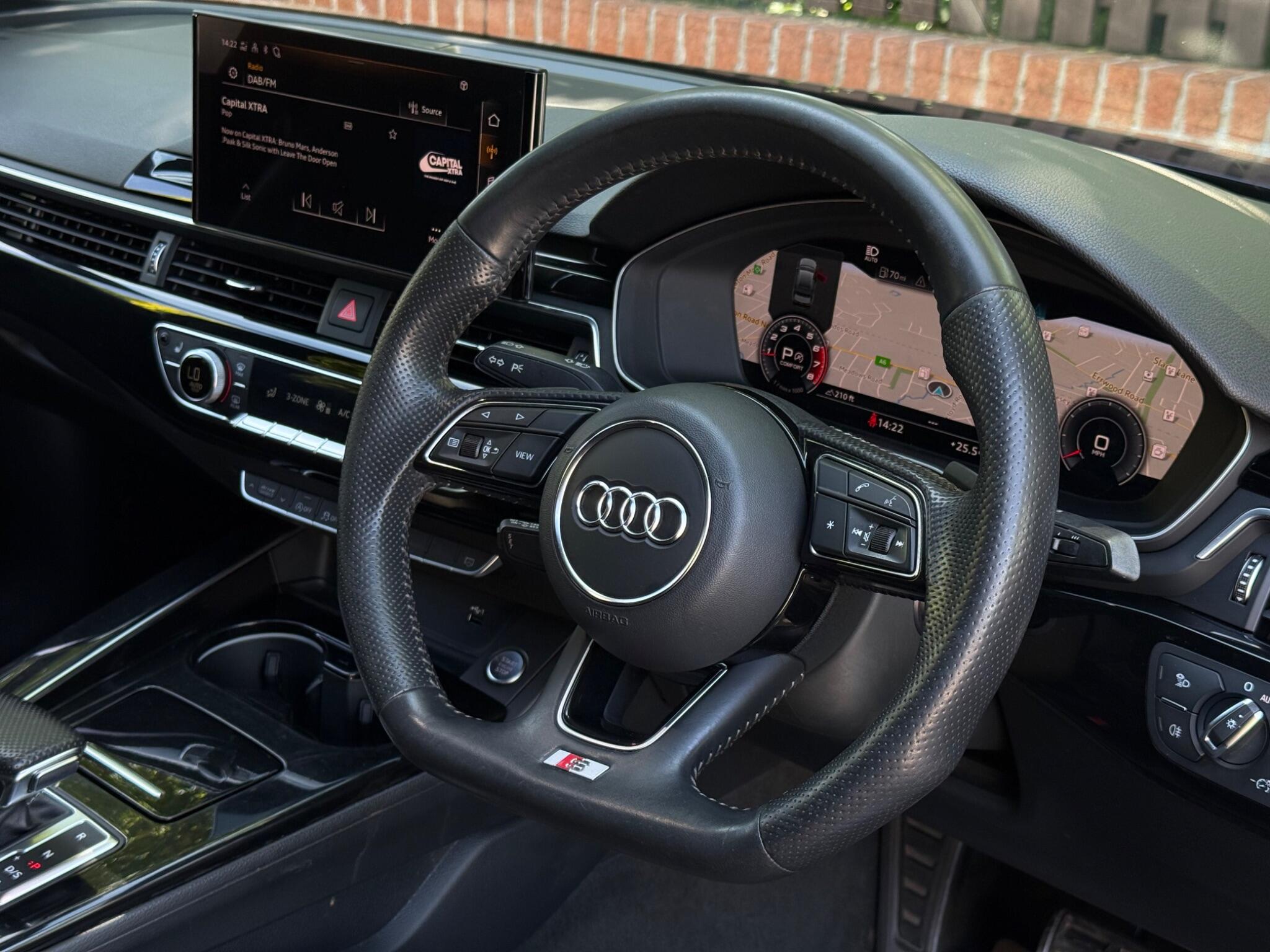 Audi A4 view 36