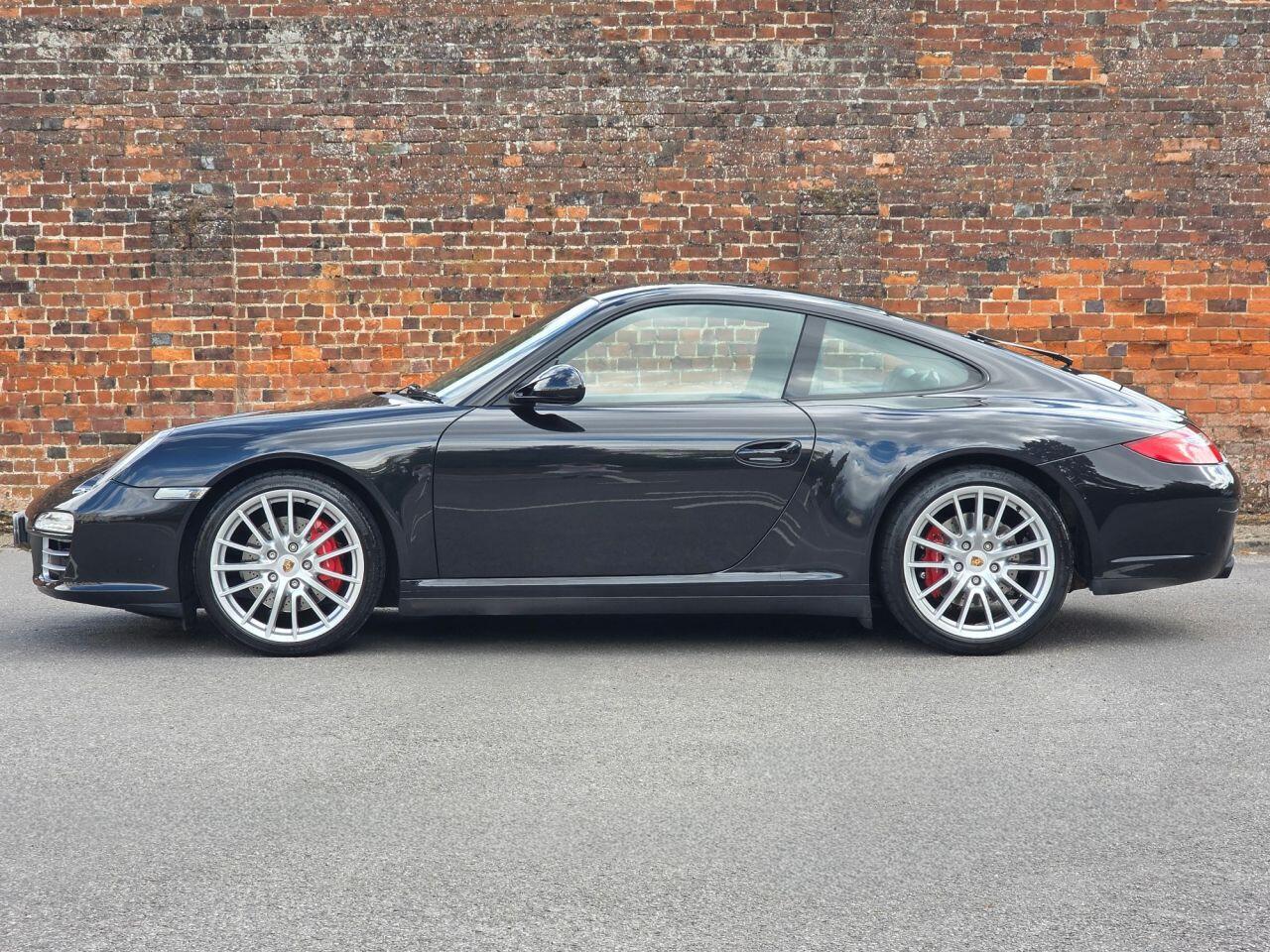 Porsche 911 view 2