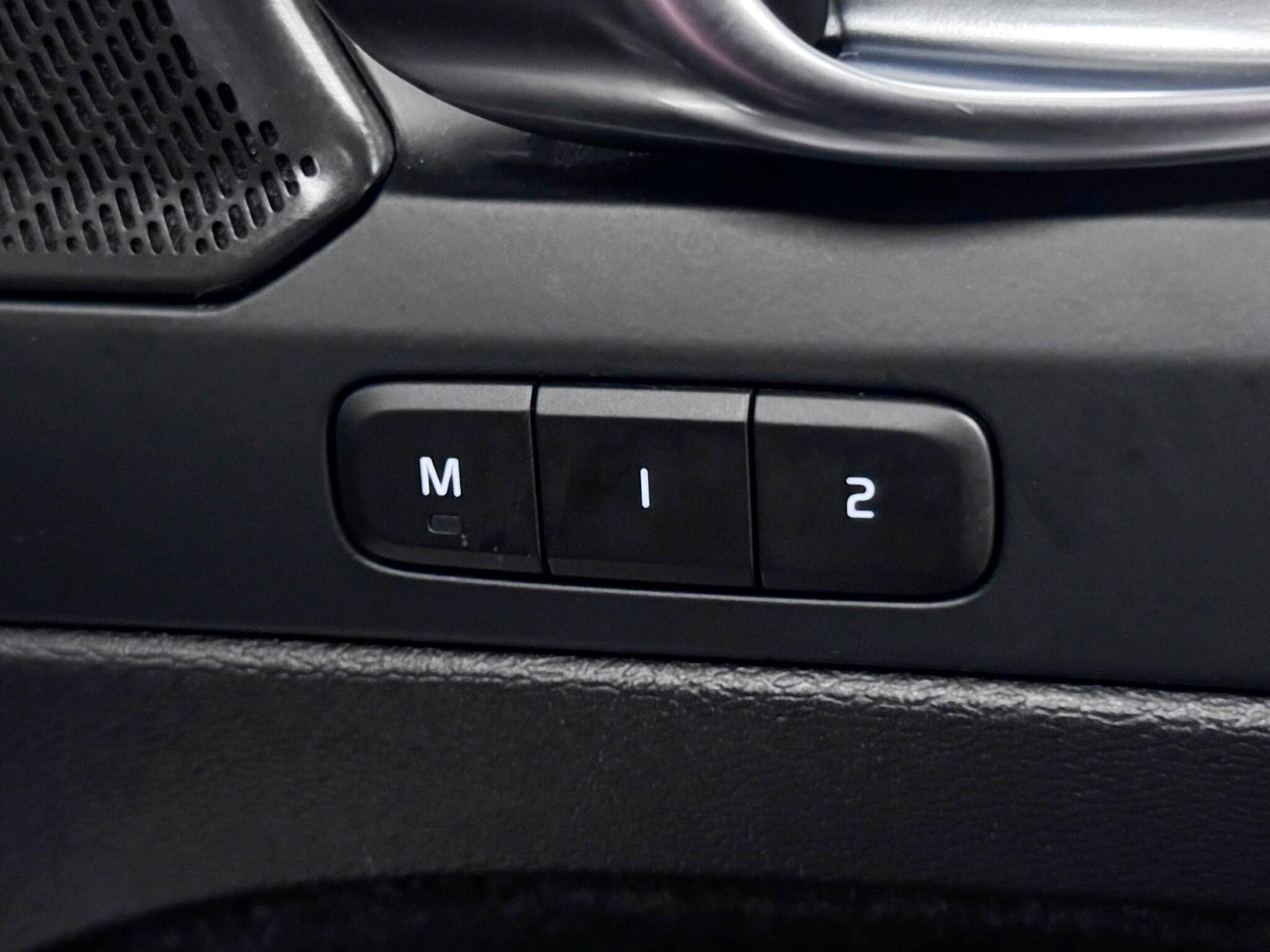 Volvo XC40 view 18