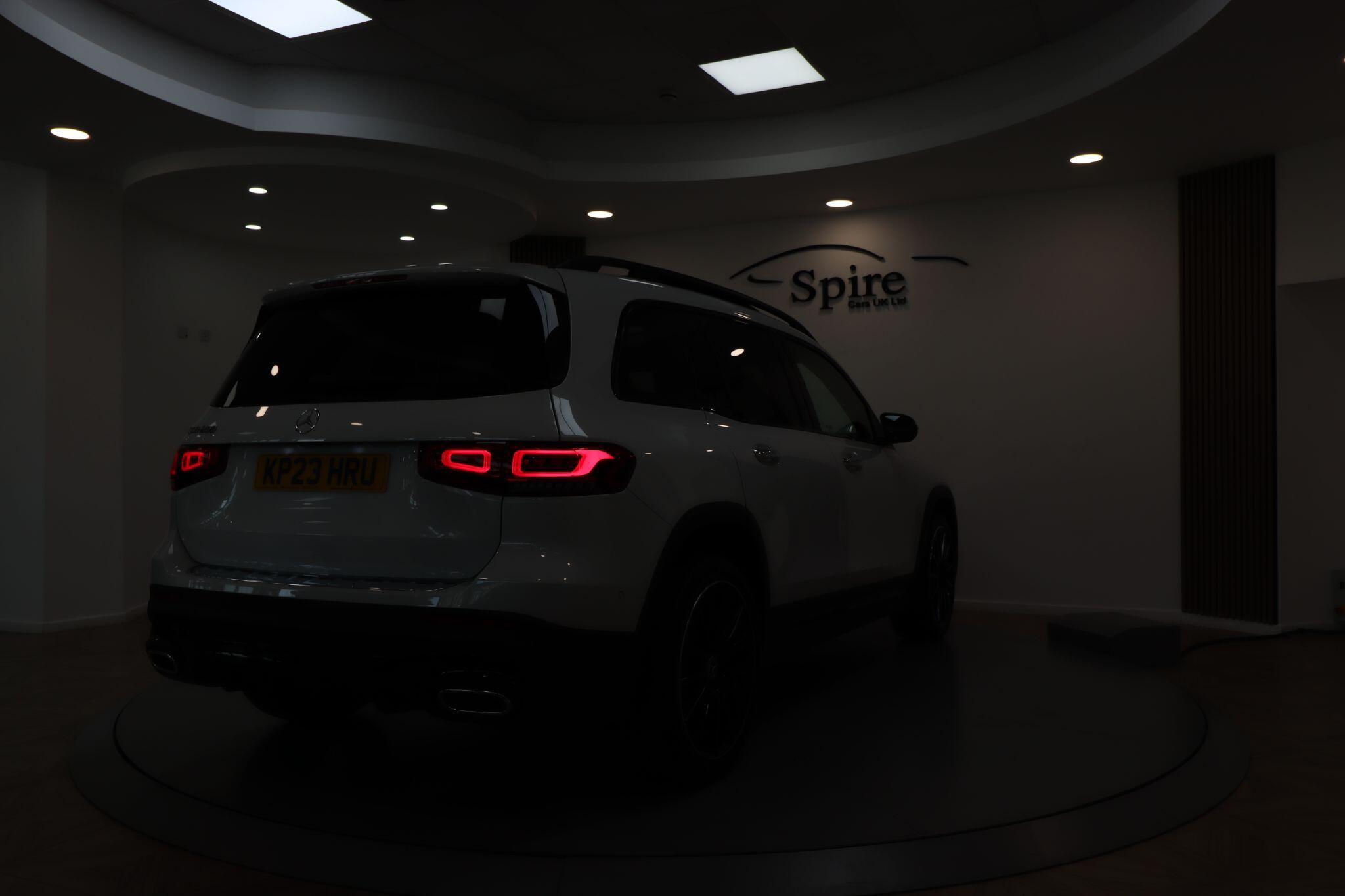 Mercedes-Benz GLB view 39