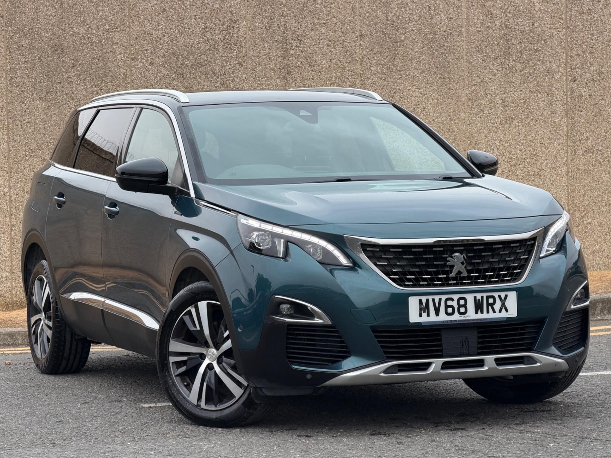 Peugeot 5008 view 11