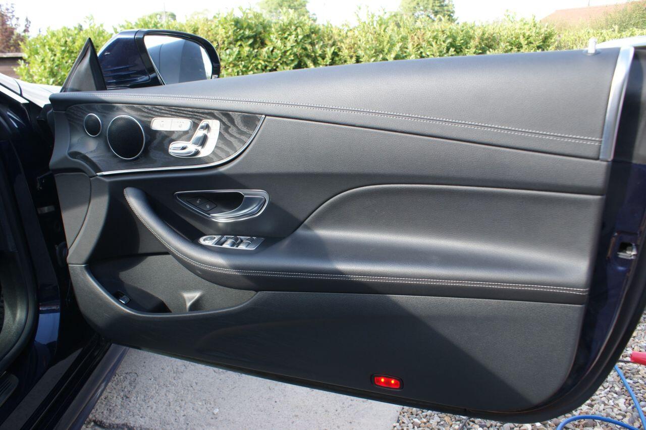 Mercedes-Benz E Class view 33