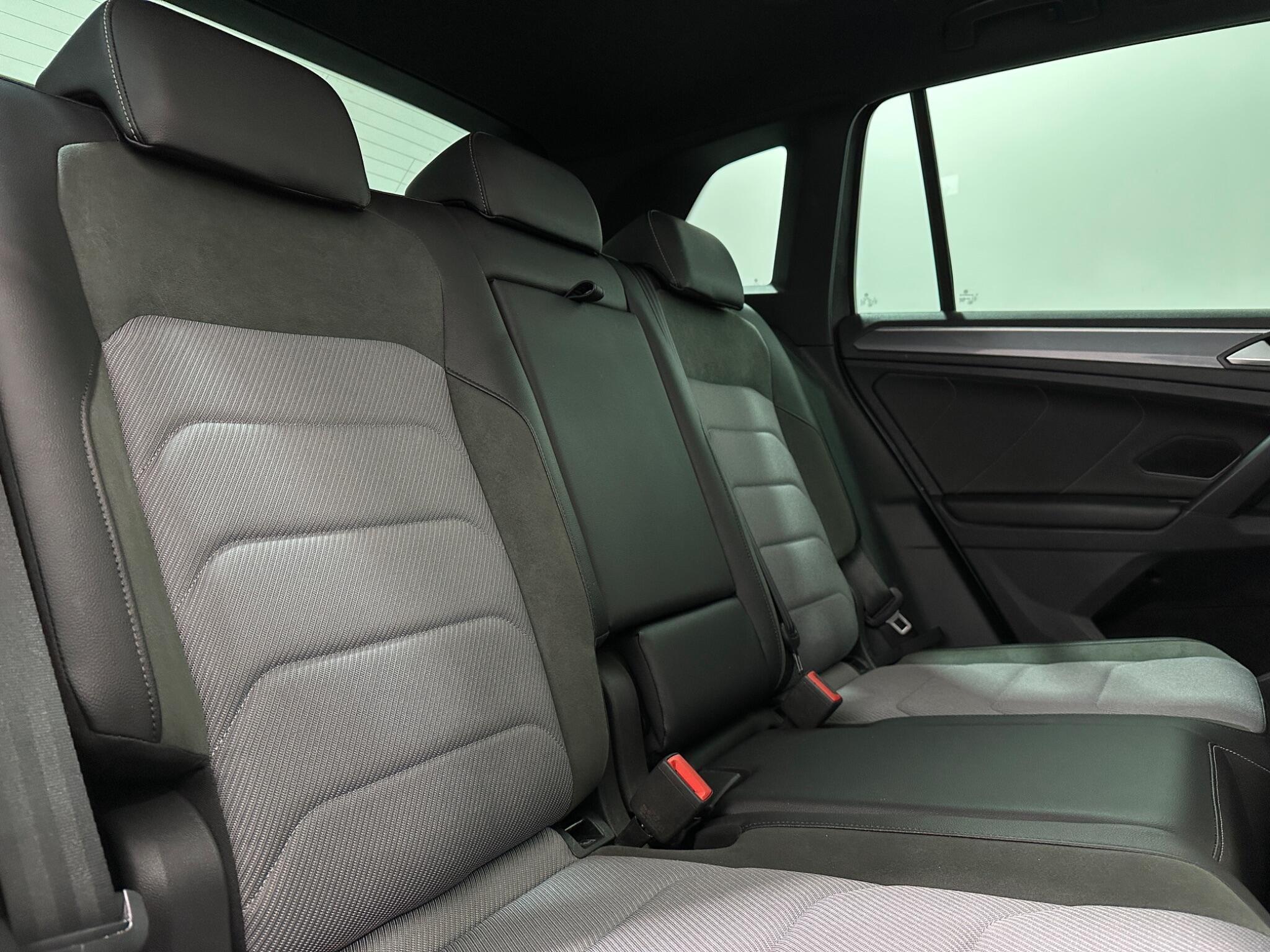Volkswagen Tiguan view 44