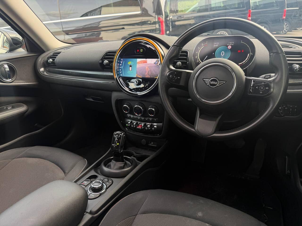 MINI Clubman view 27