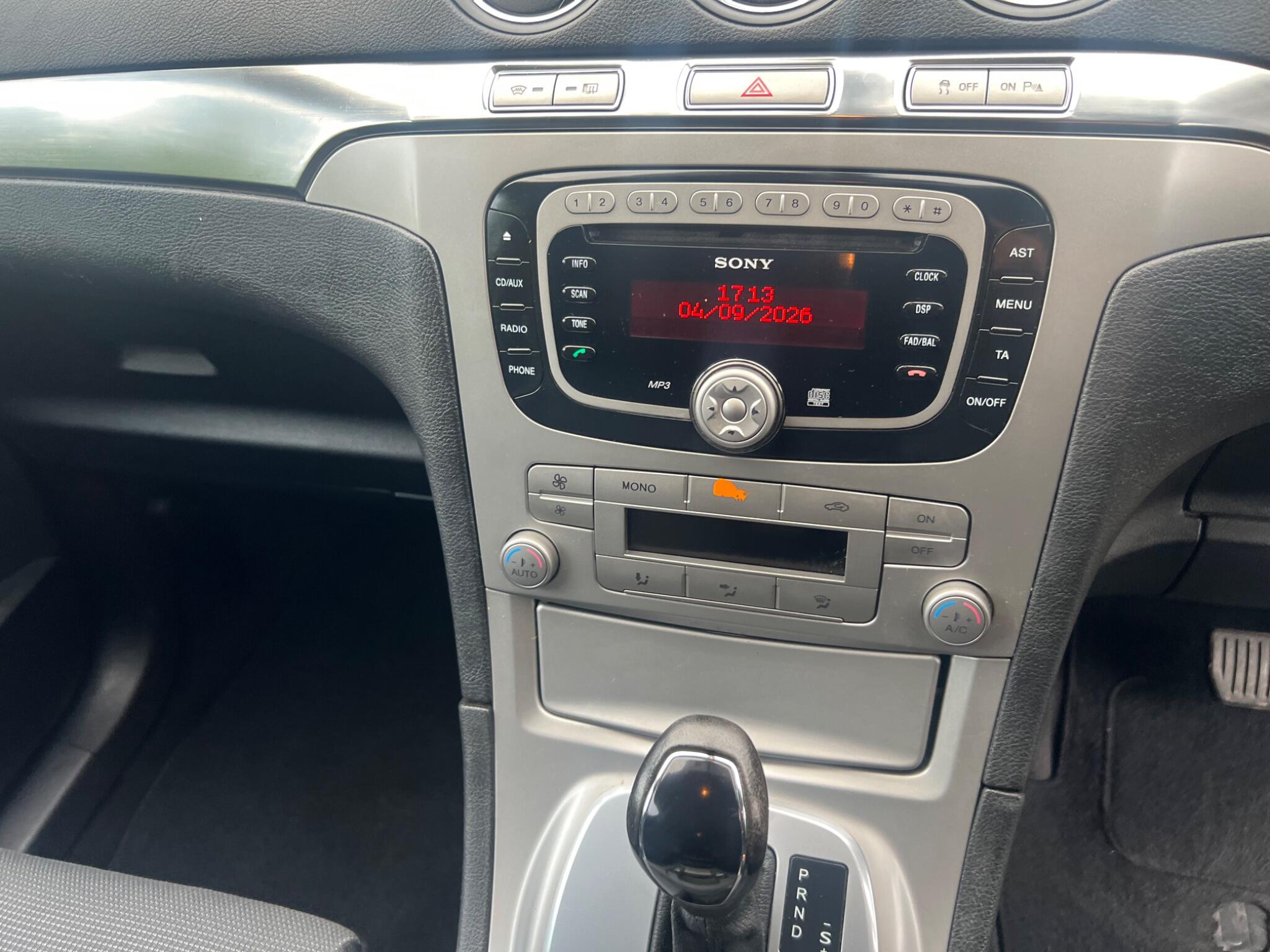 Ford S-Max view 32