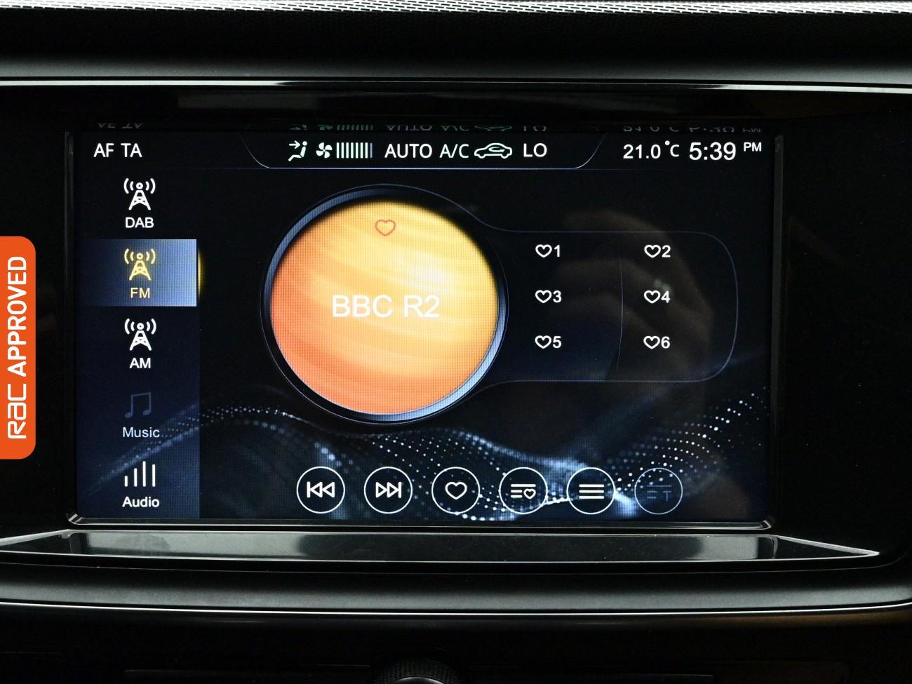 MG MG5 view 16