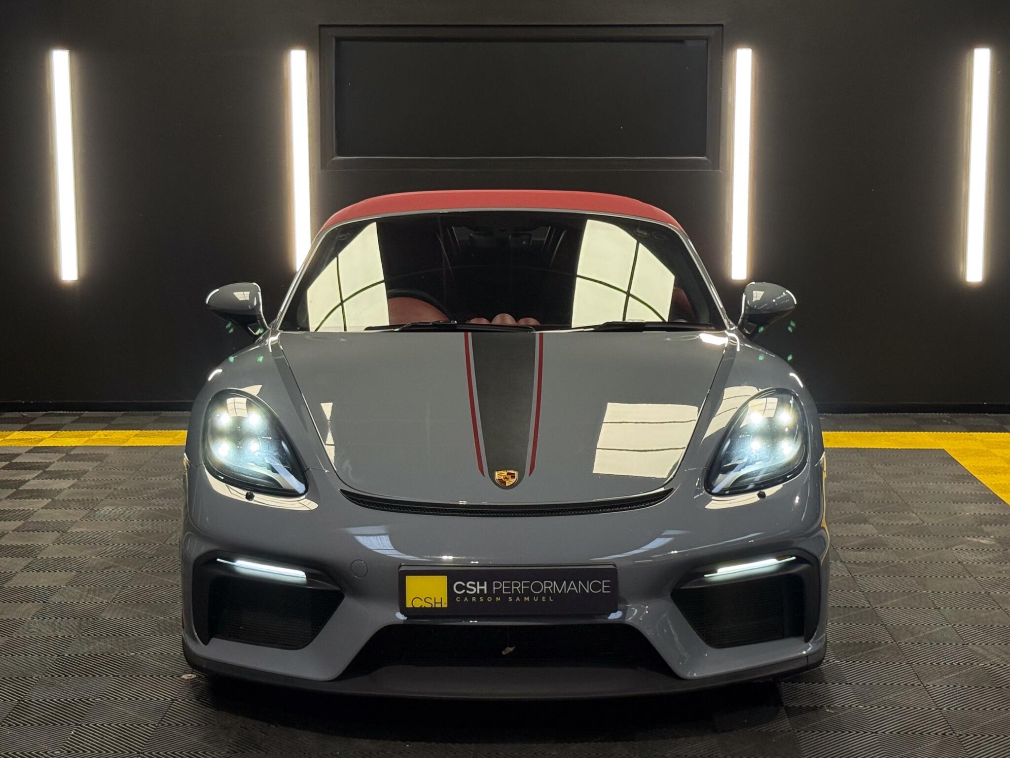 Porsche 718 Spyder view 7