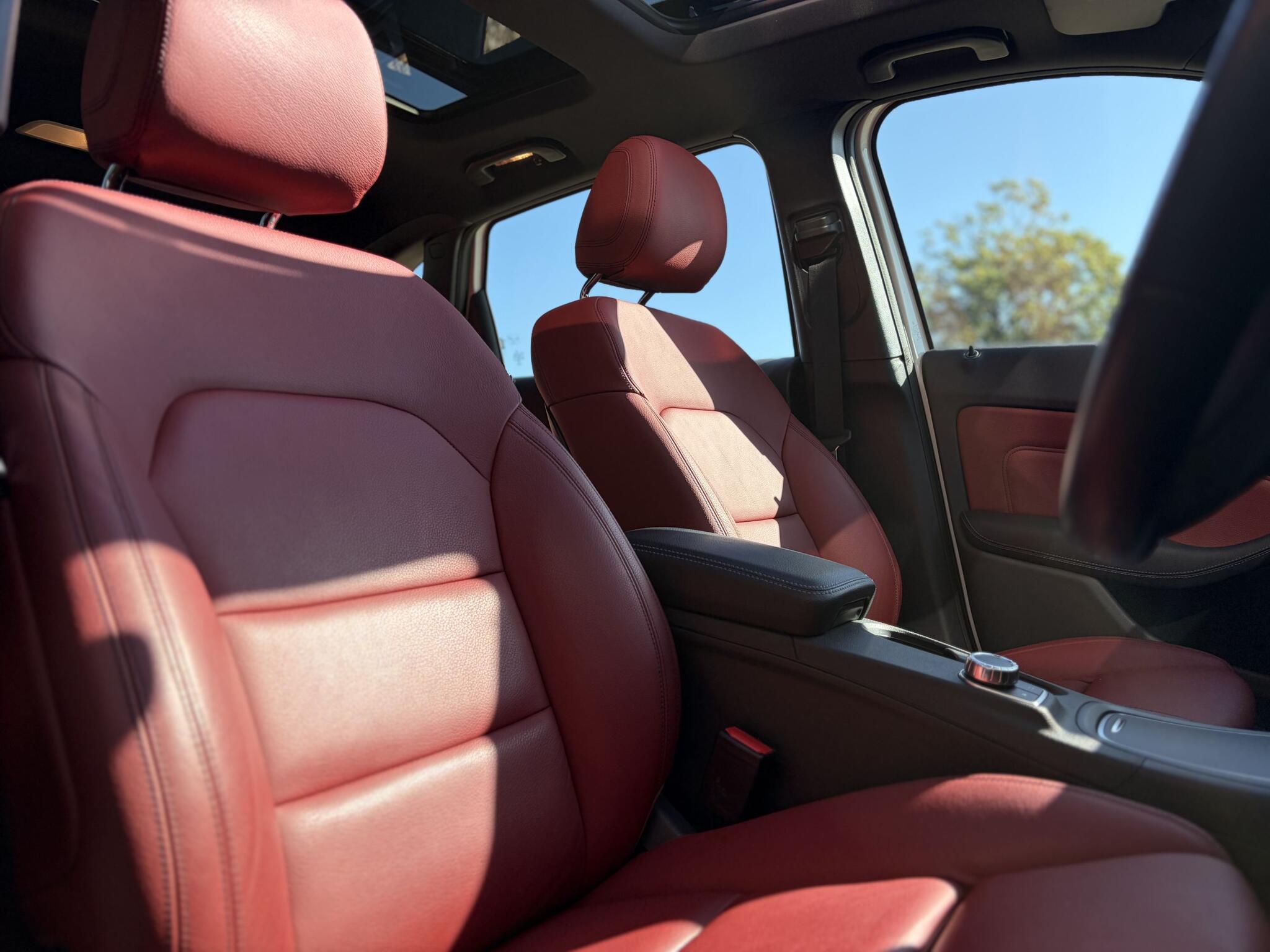 Mercedes-Benz B-Class view 18
