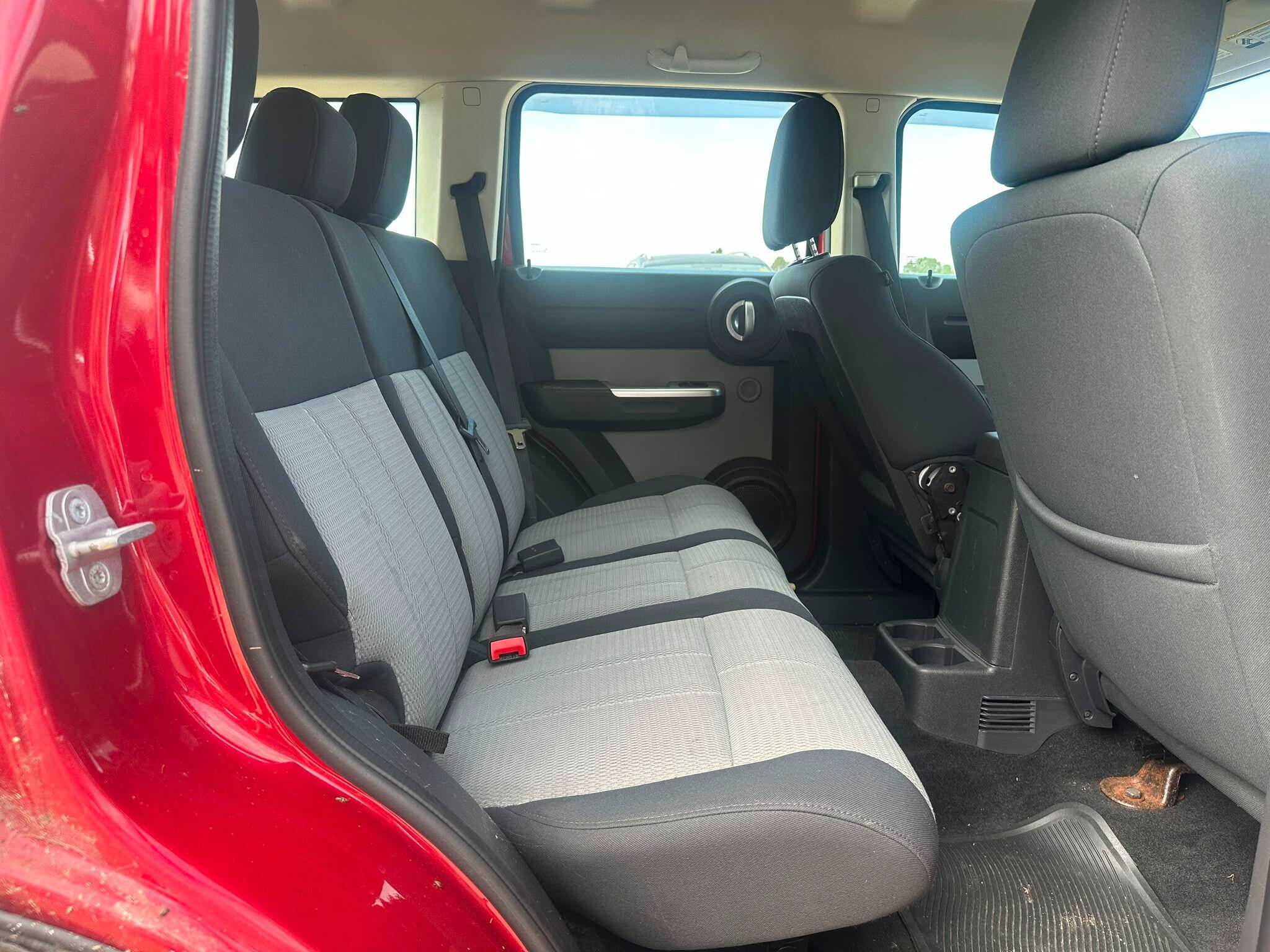 Dodge Nitro view 9