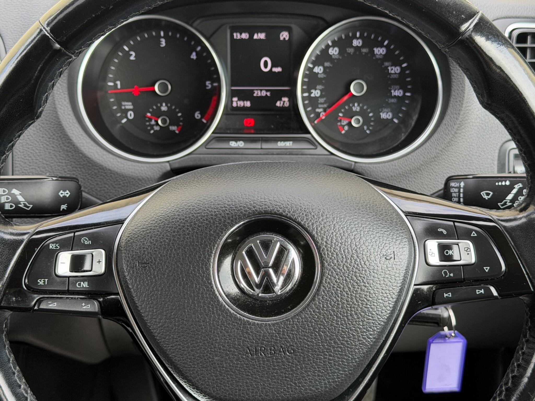 Volkswagen Polo view 23