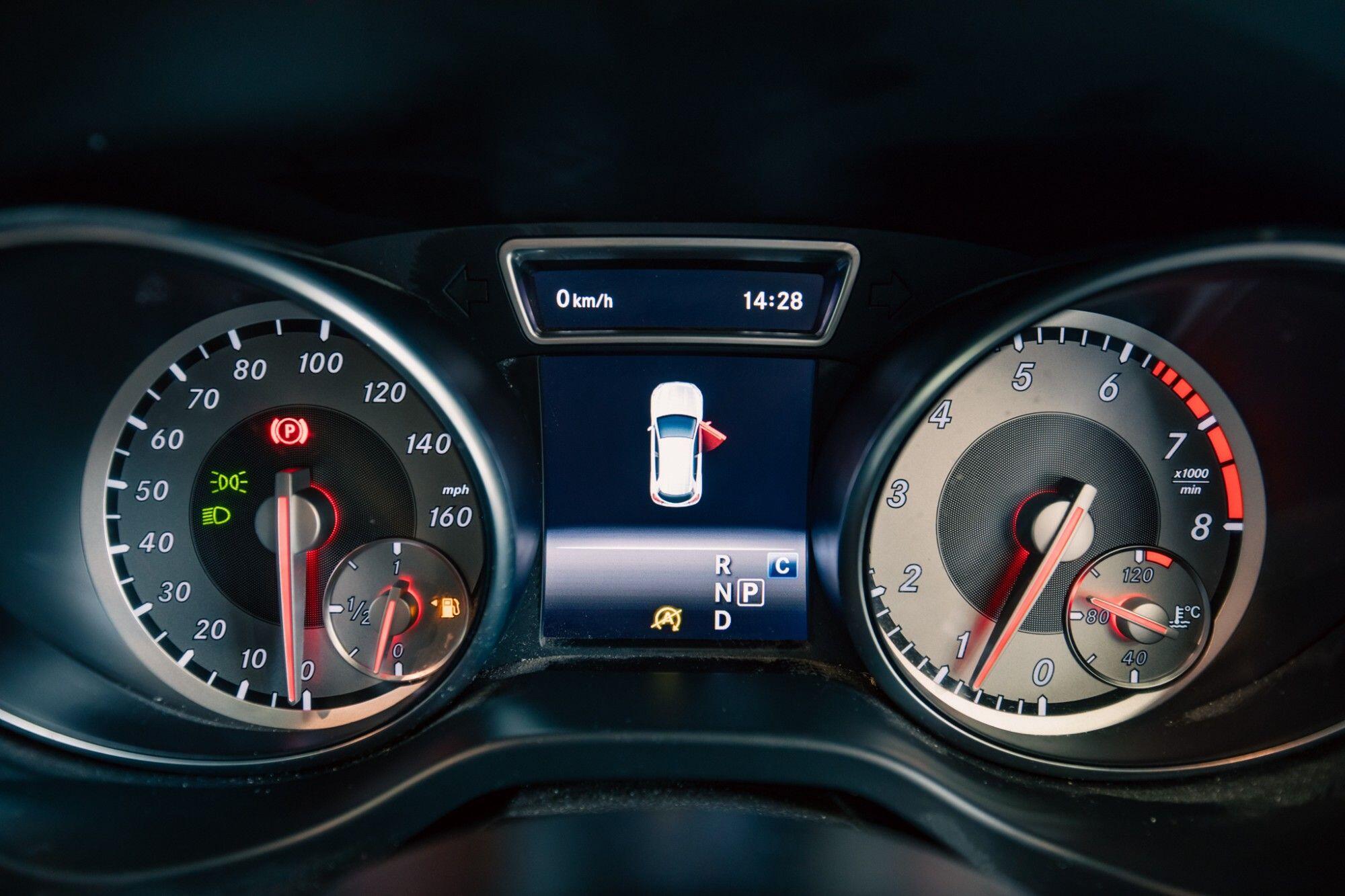 Mercedes-Benz Gla view 17