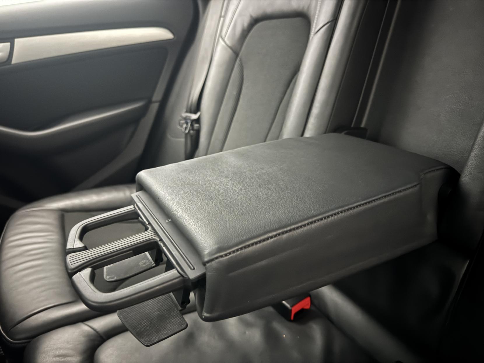 Audi Q5 view 64