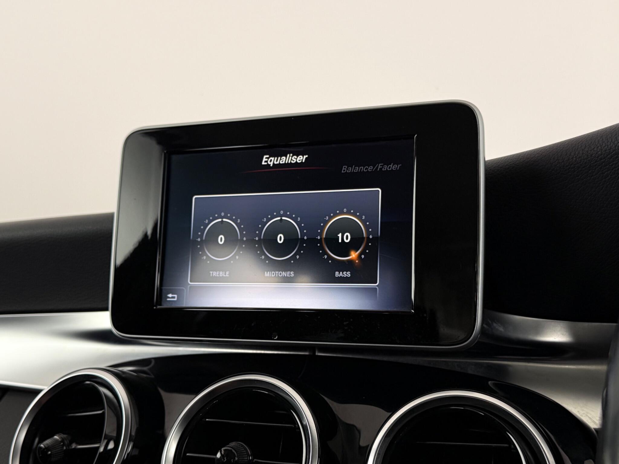 Mercedes-Benz C-Class view 20