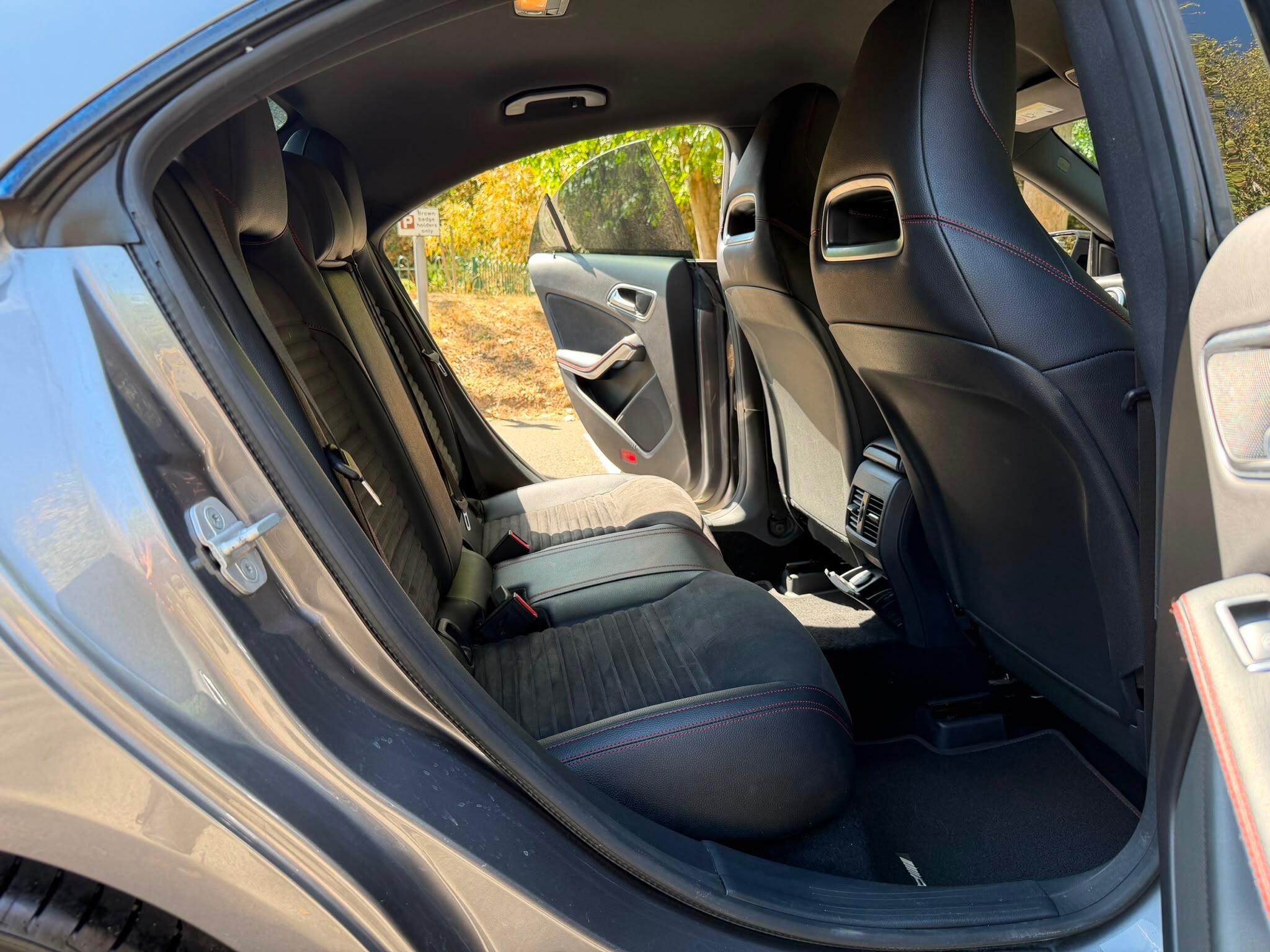 Mercedes-Benz CLA view 20