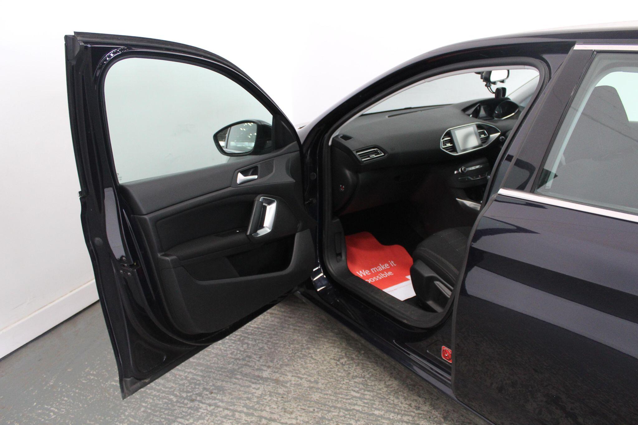 Peugeot 308 view 27