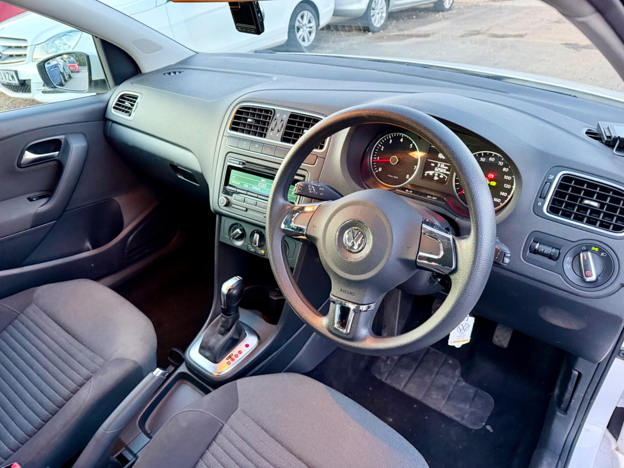 Volkswagen Polo view 24