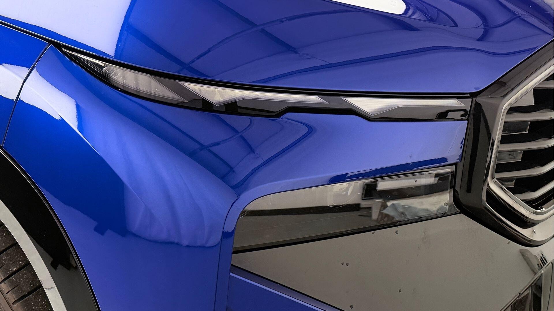 BMW XM view 24