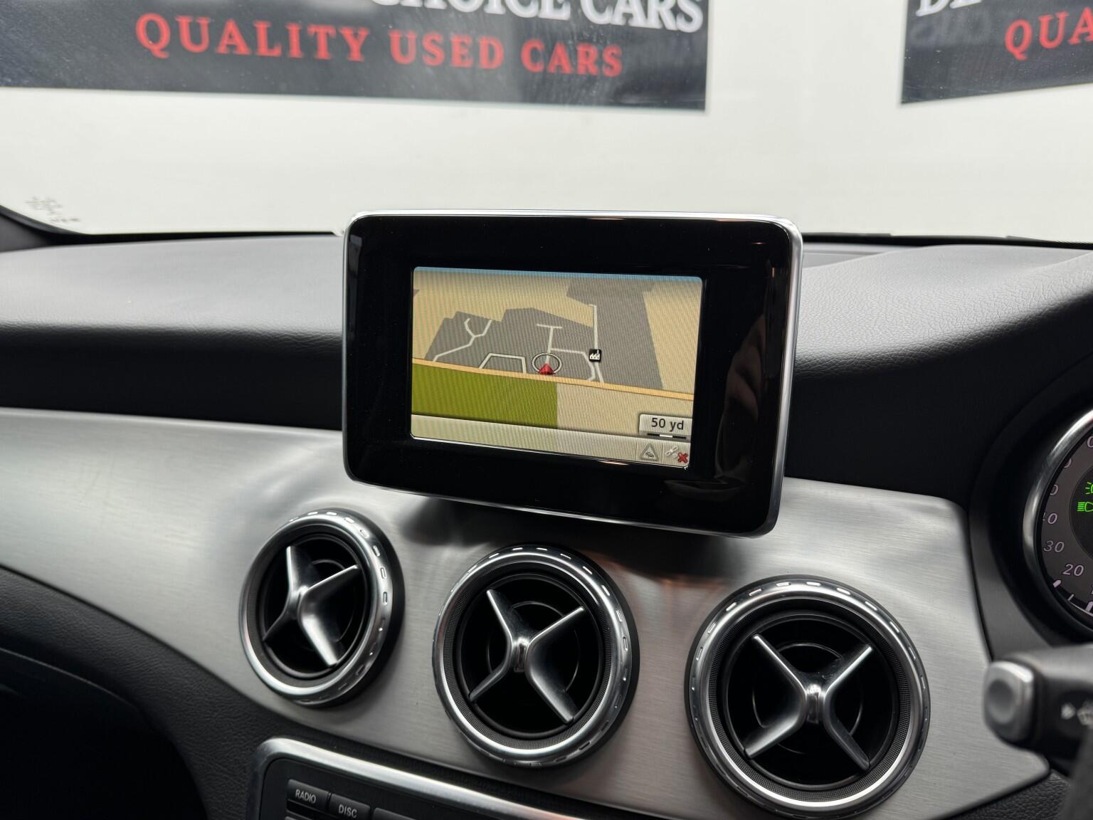 Mercedes-Benz GLA view 8