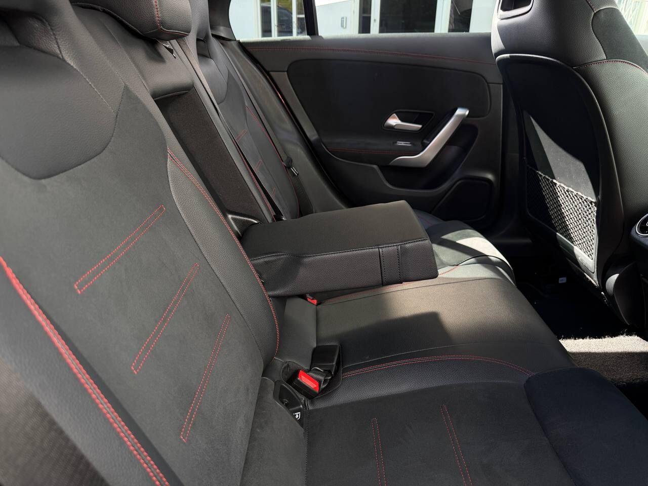 Mercedes-Benz Cla view 19