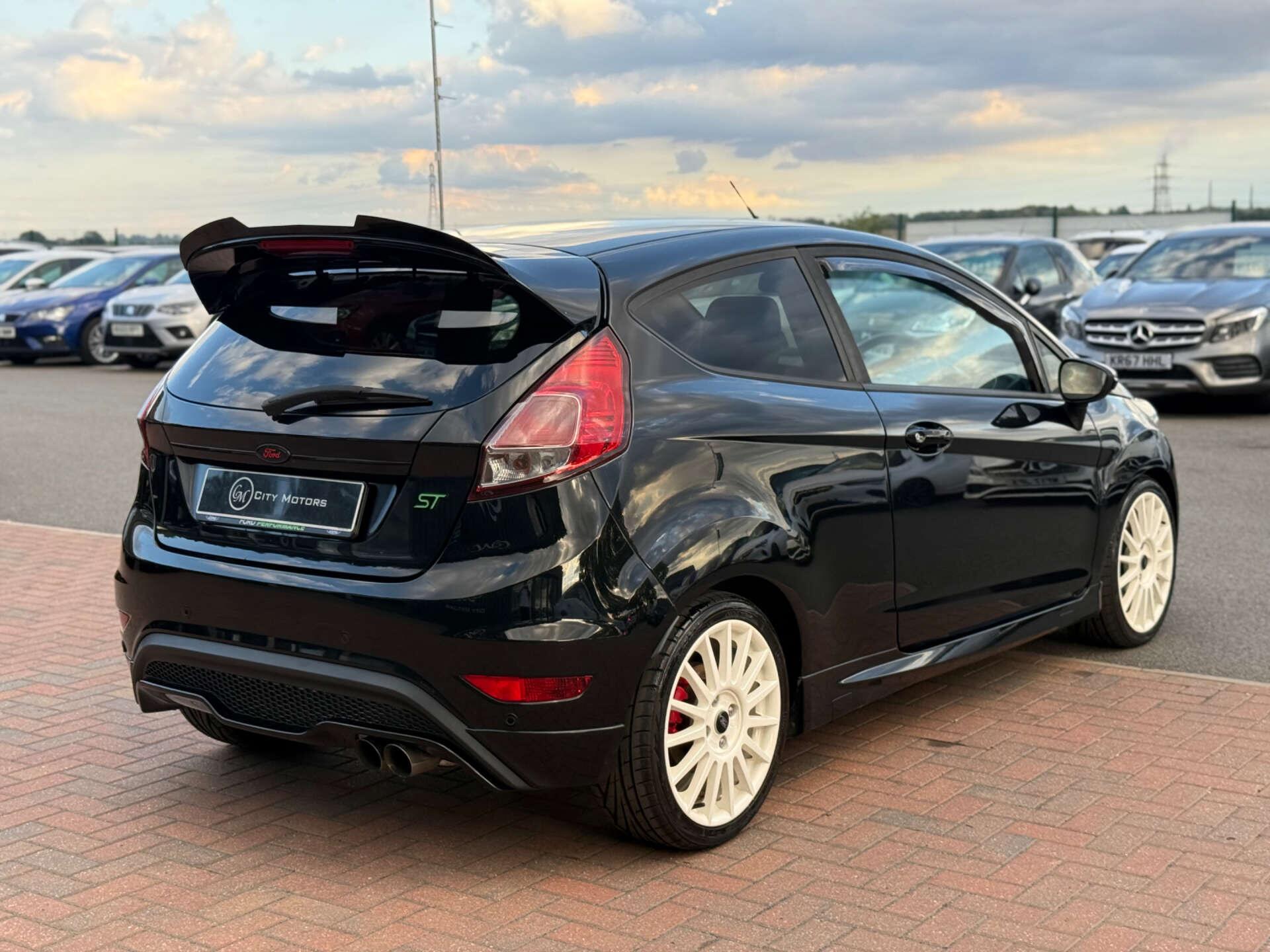 Ford Fiesta view 21