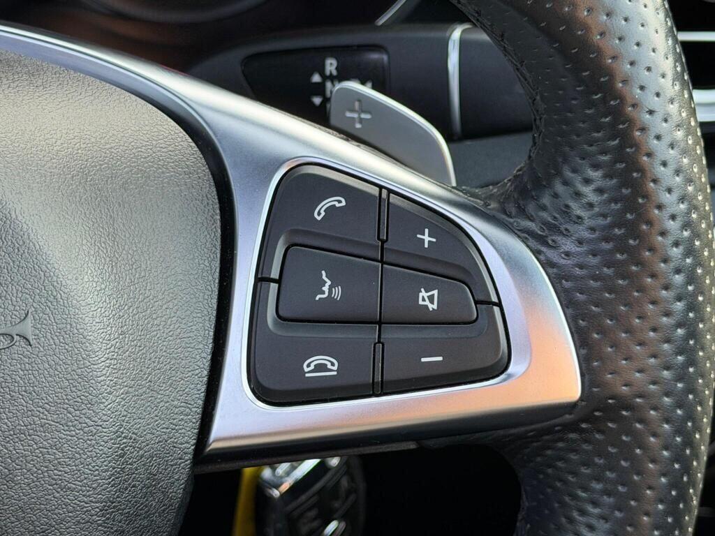 Mercedes-Benz GLC view 27