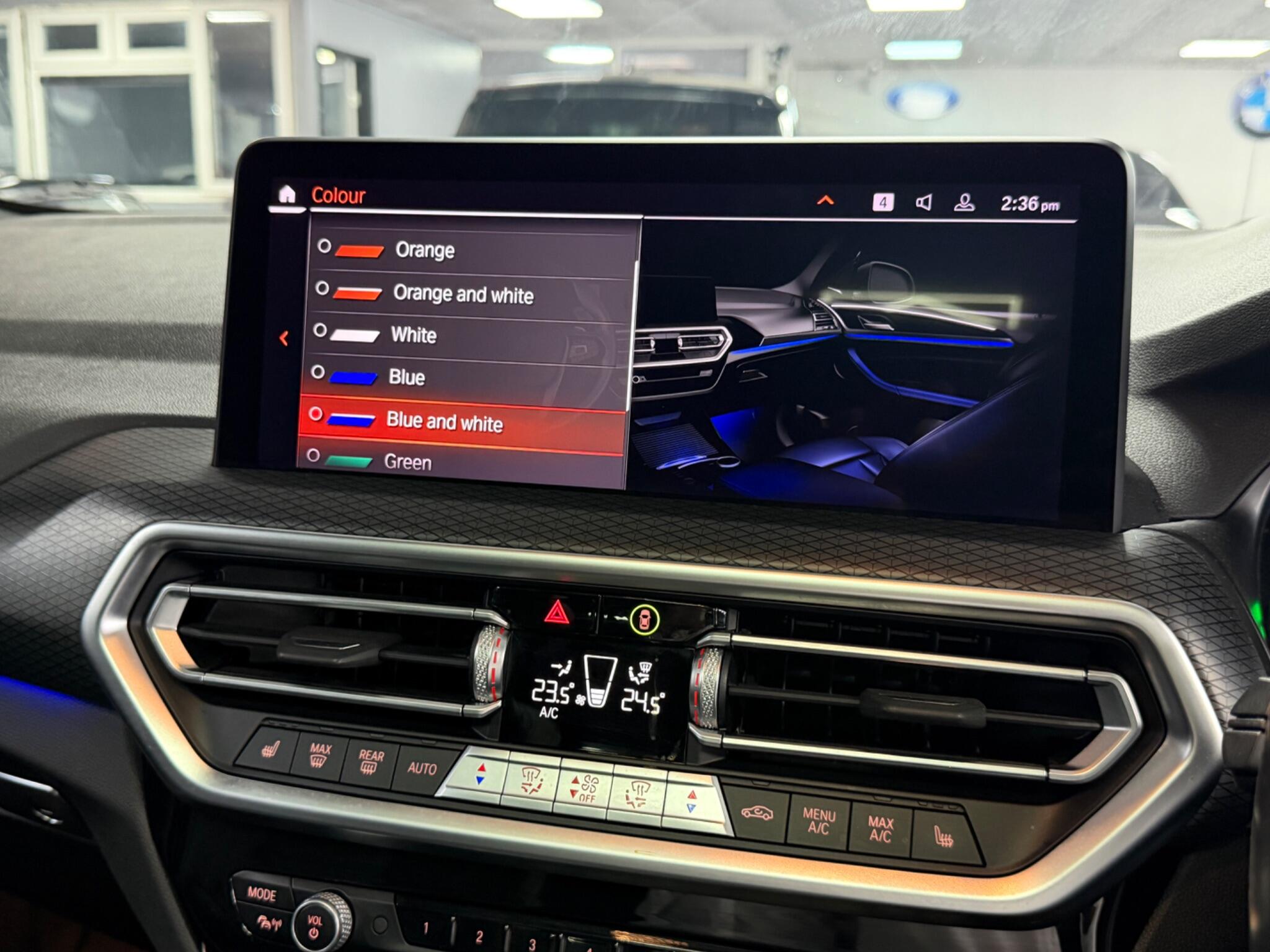 BMW X4 view 32