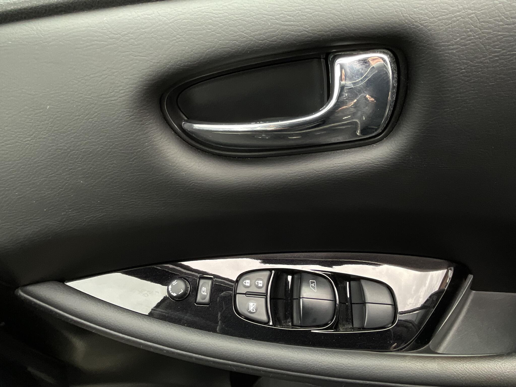 Nissan Leaf view 30
