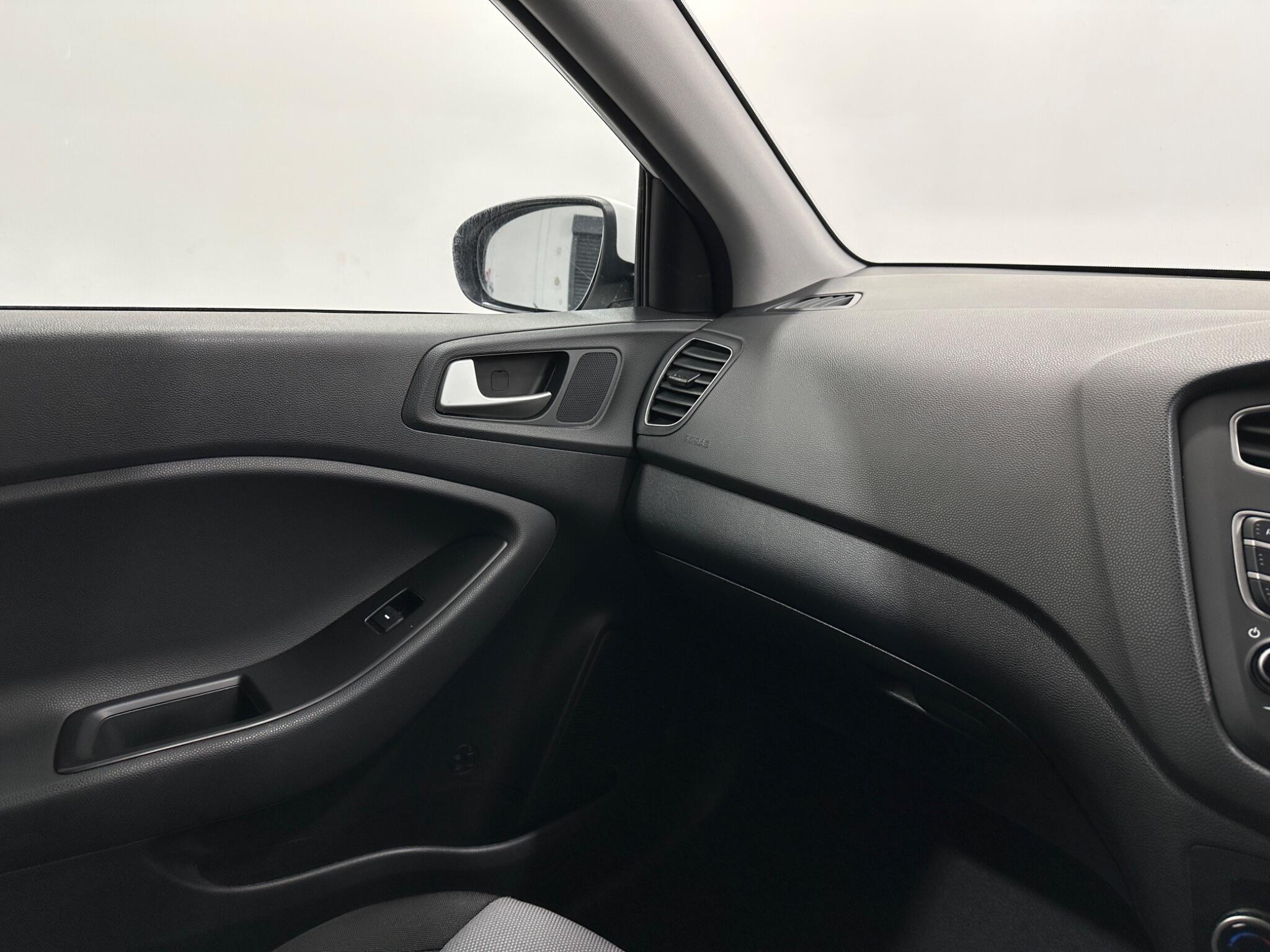 Hyundai I20 view 26