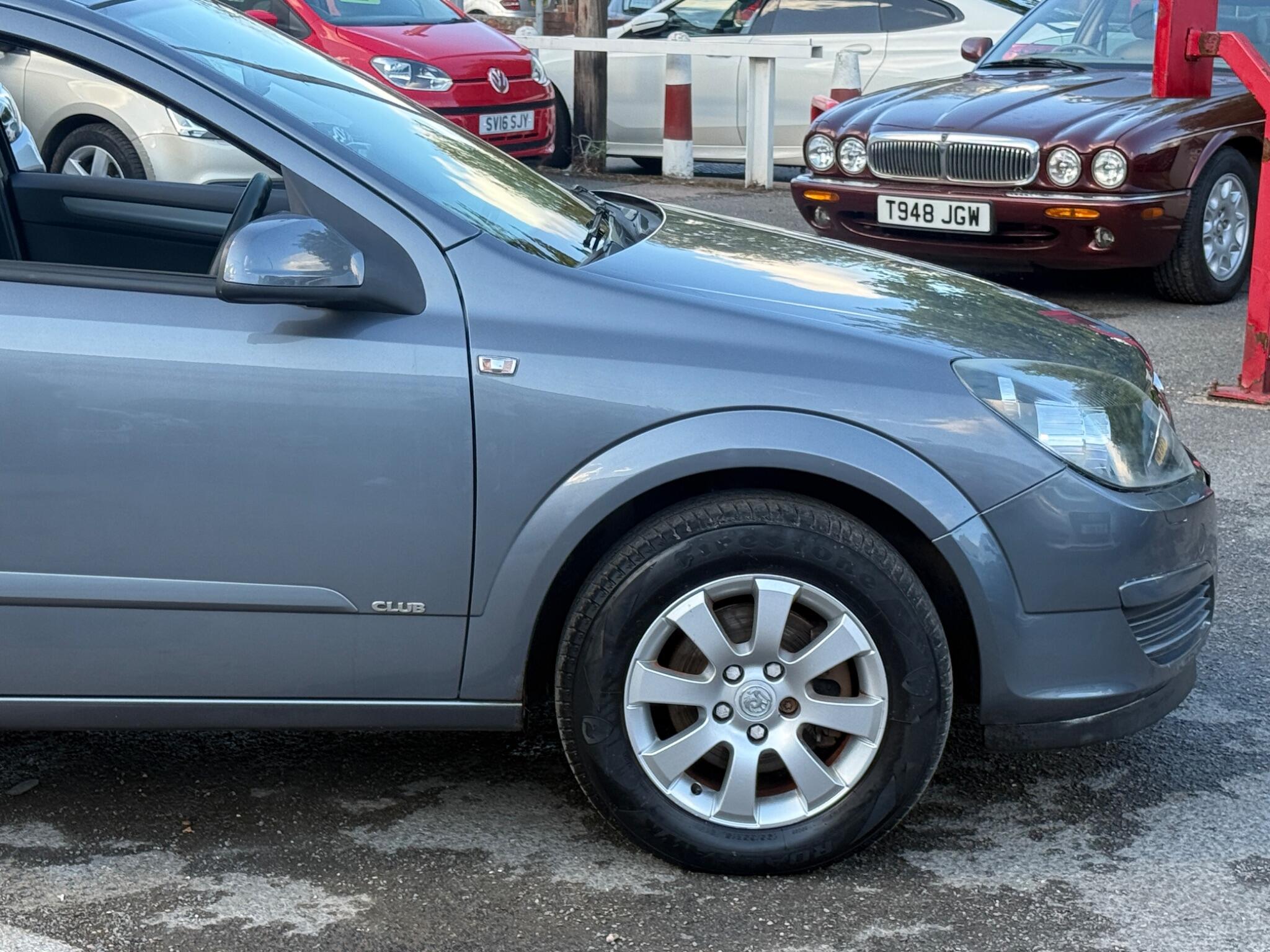 Vauxhall Astra - Image 20