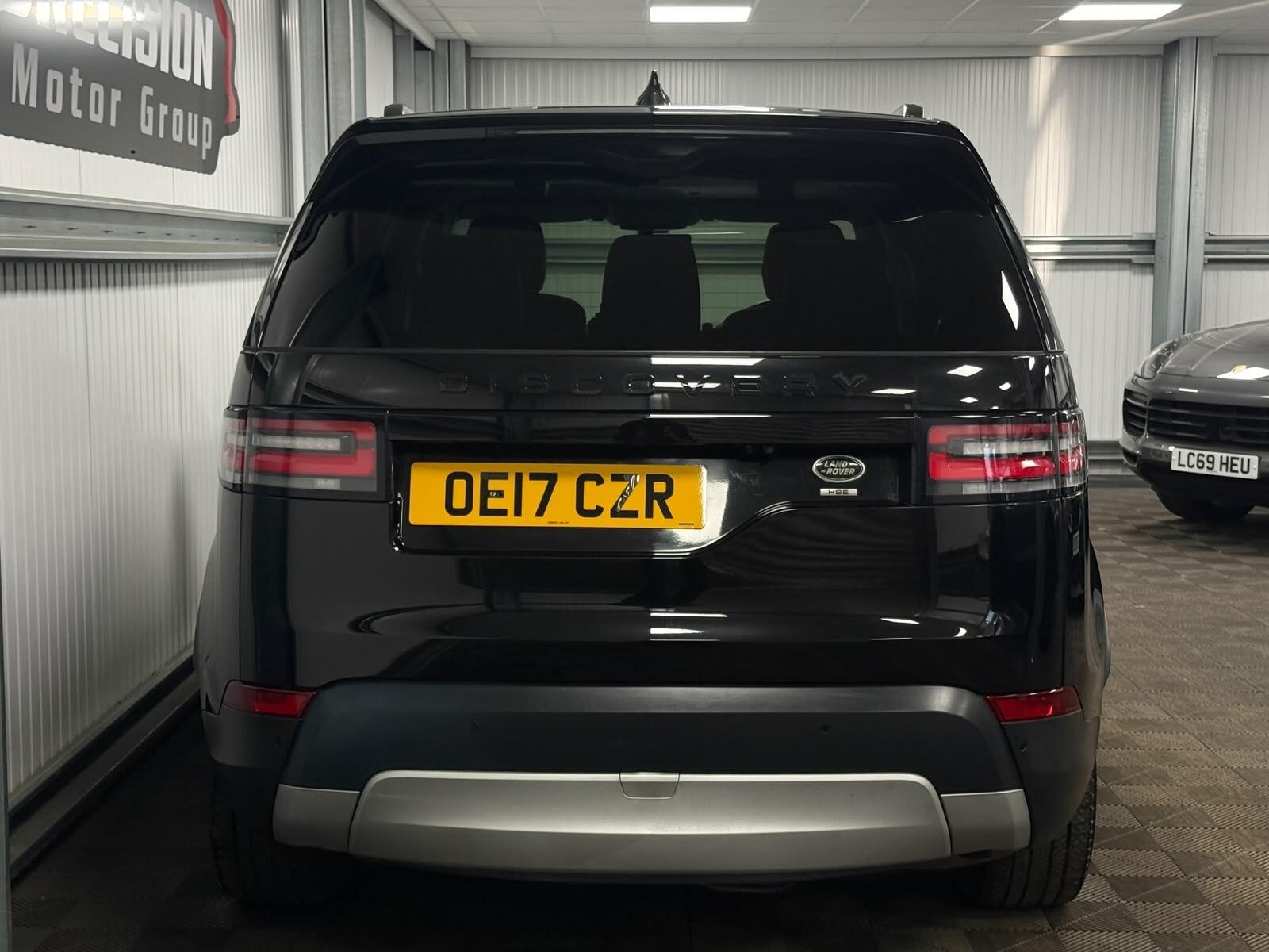 Land Rover Discovery view 10