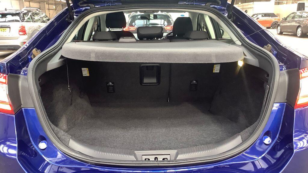 Ford Mondeo view 7