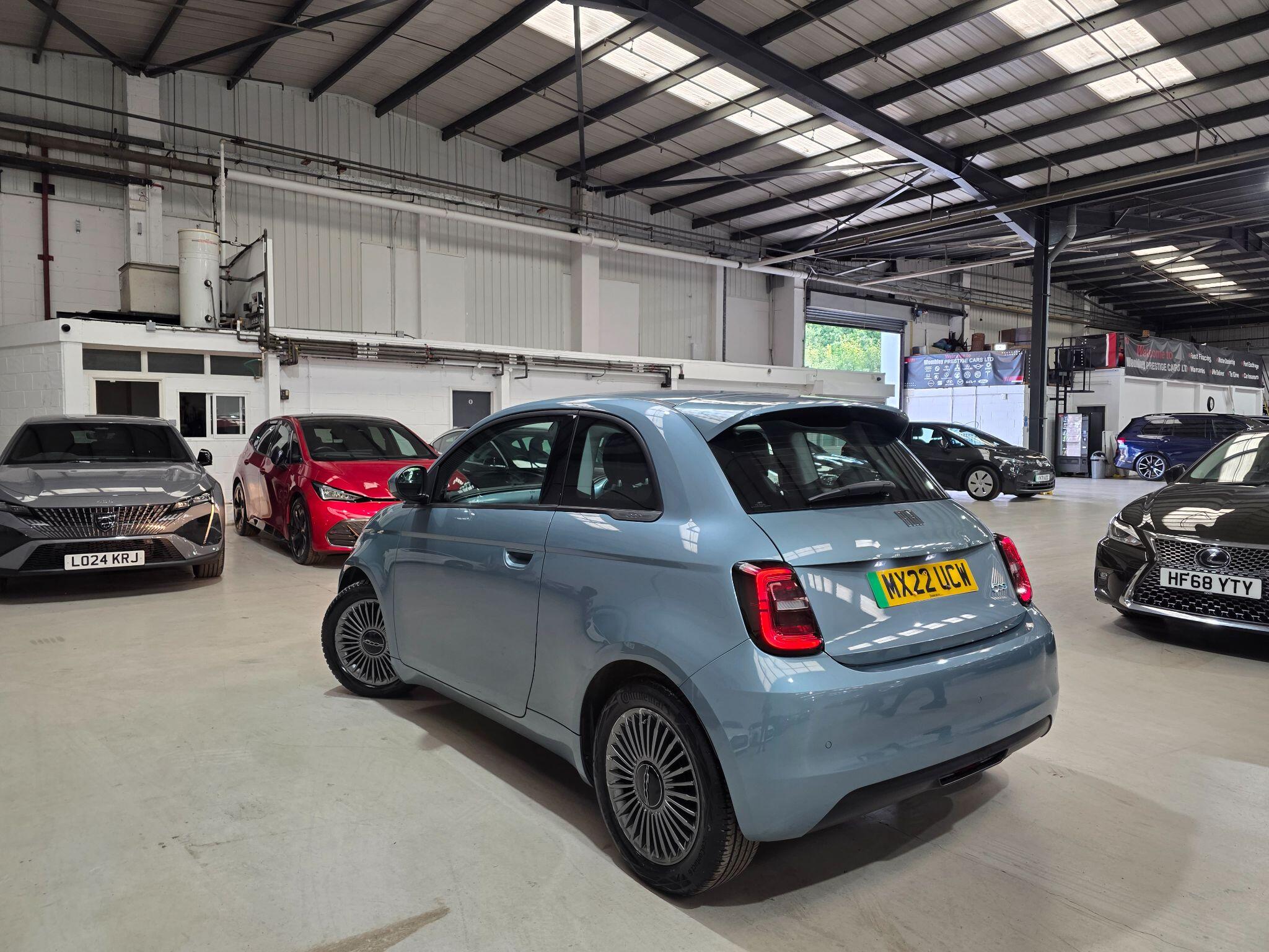 Fiat 500e view 23