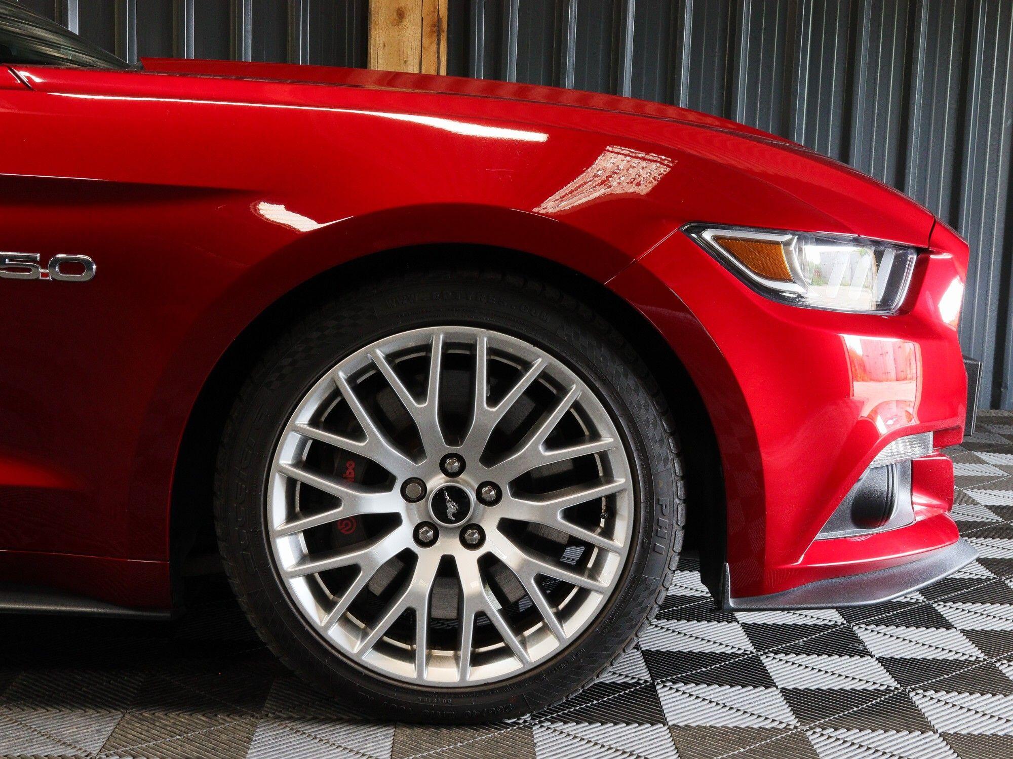 Ford Mustang view 44