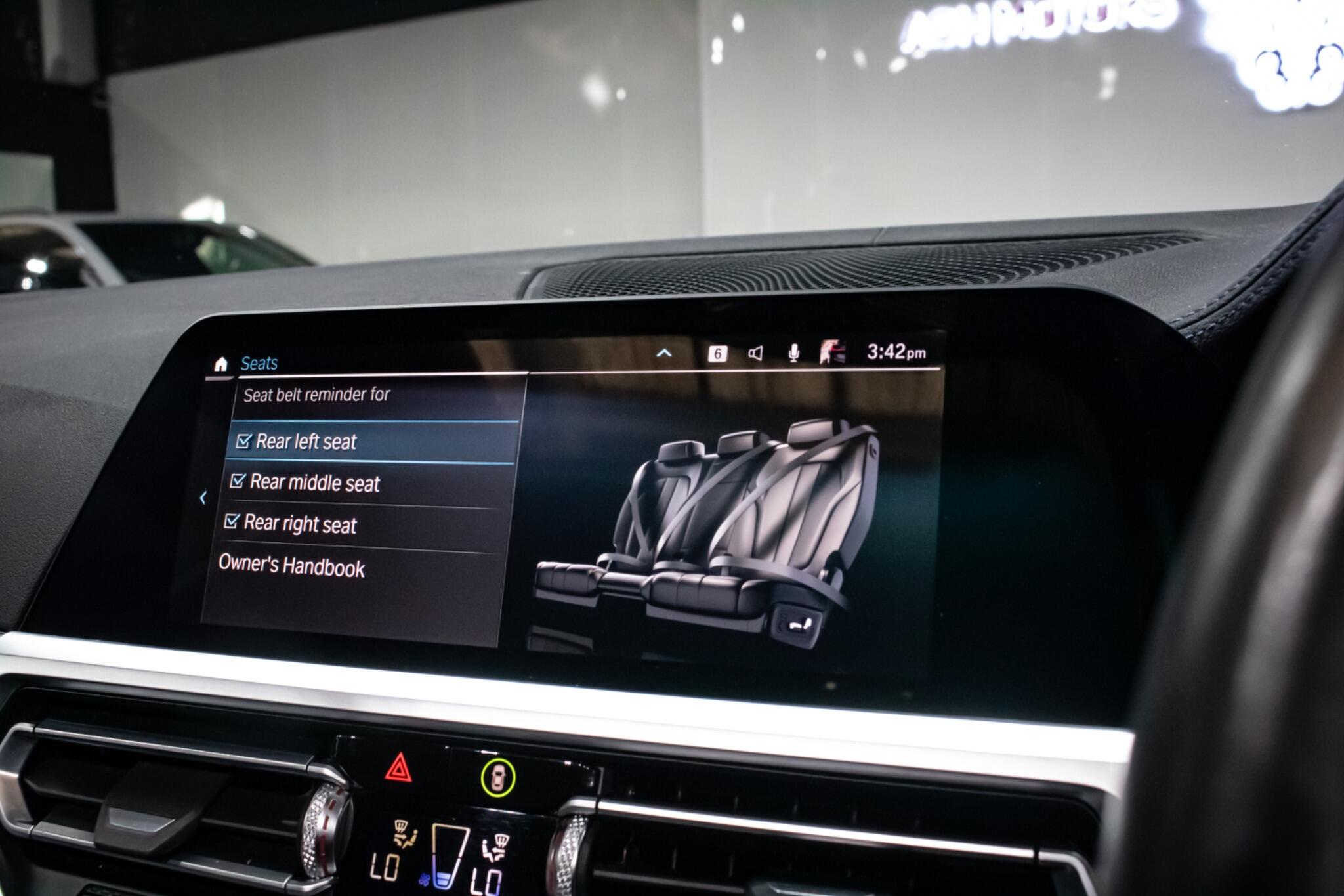BMW 3 Series view 42