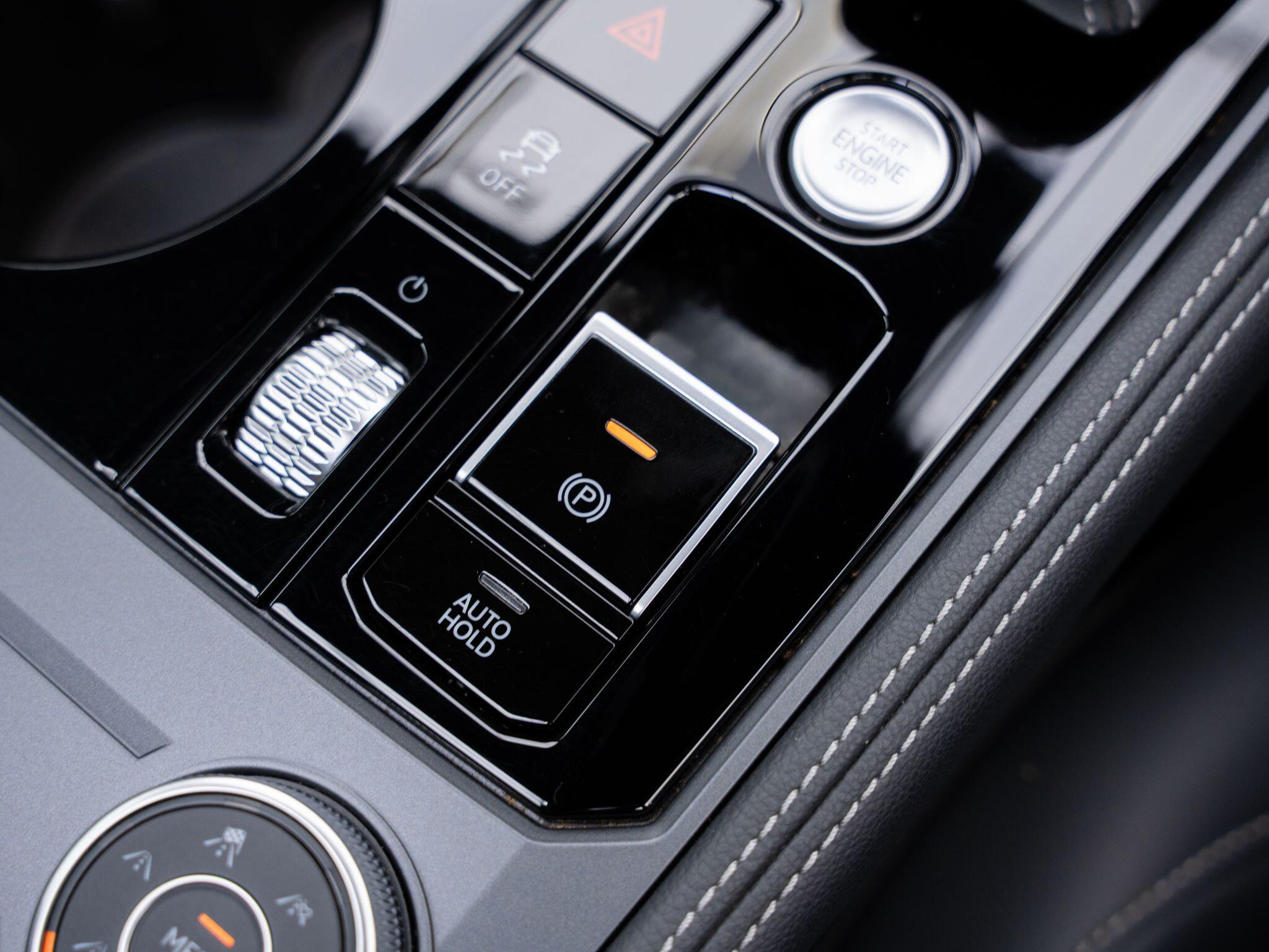 Volkswagen Touareg view 30