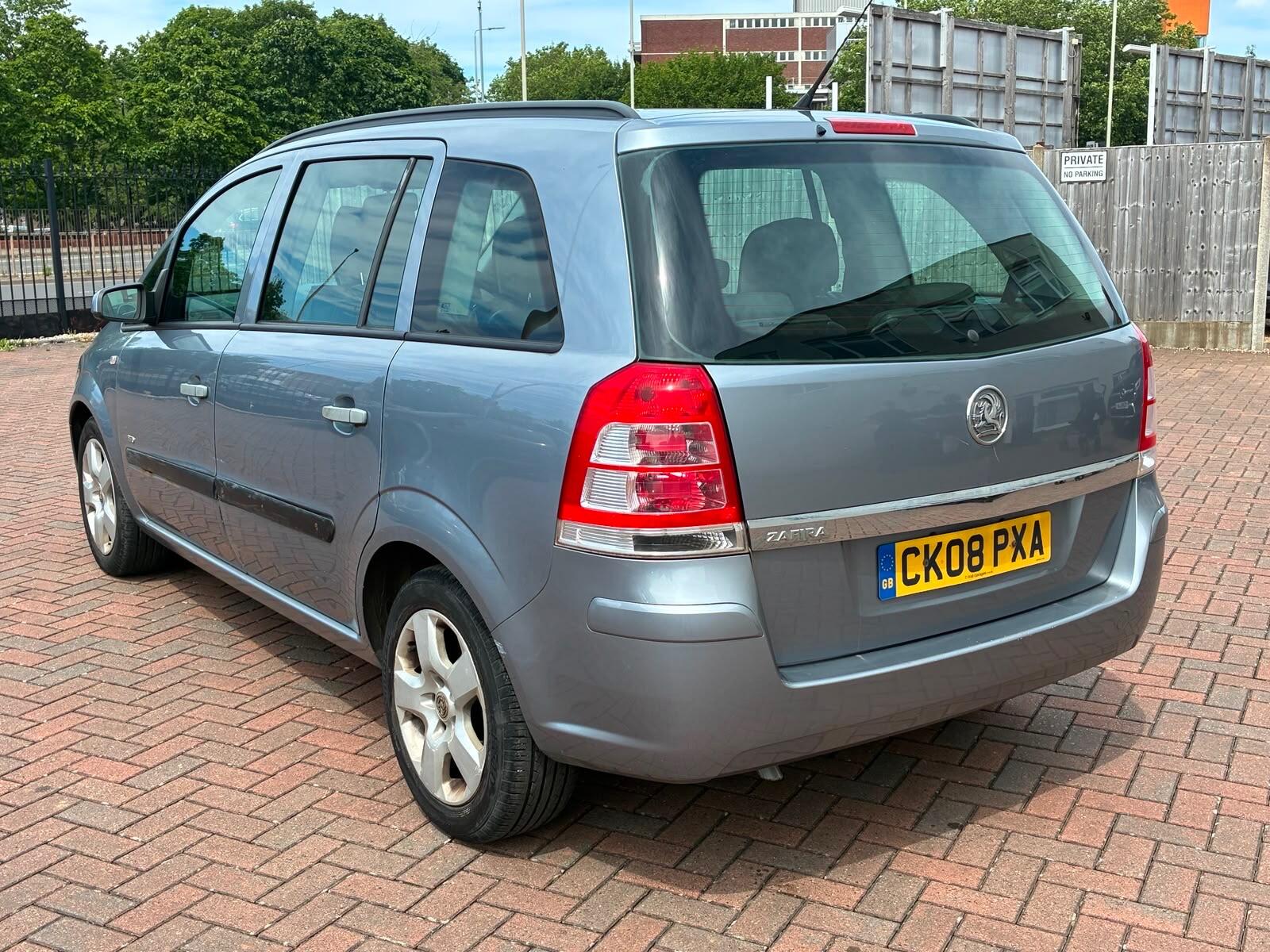 Vauxhall Zafira view 9