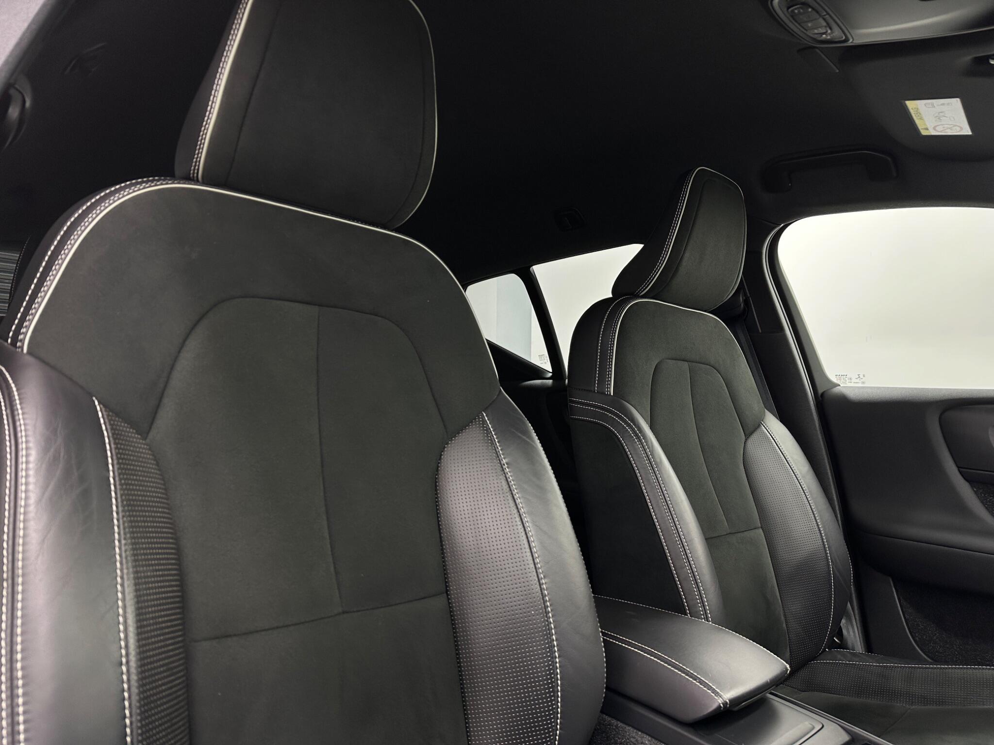 Volvo XC40 view 30