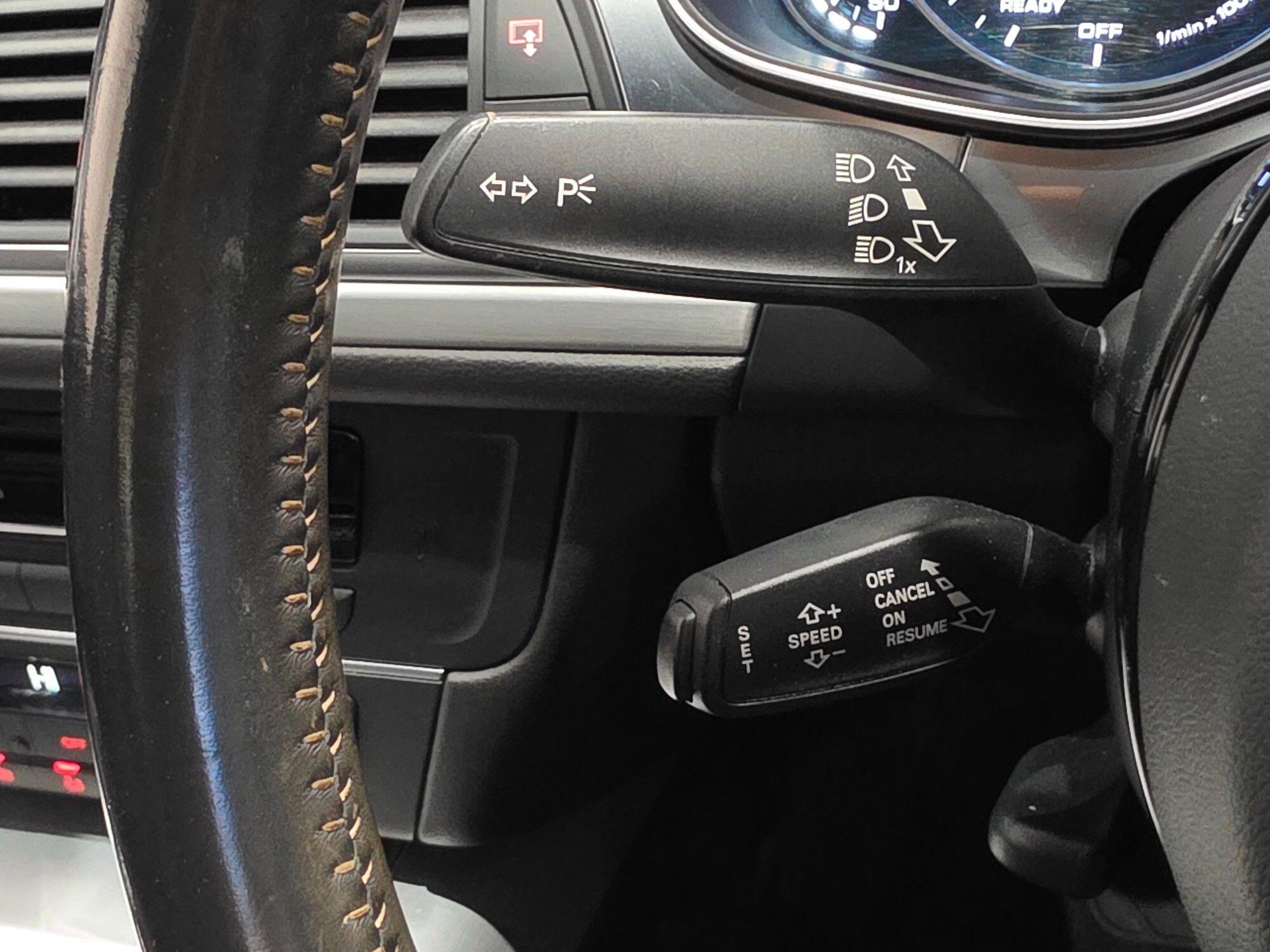 Audi A6 view 28