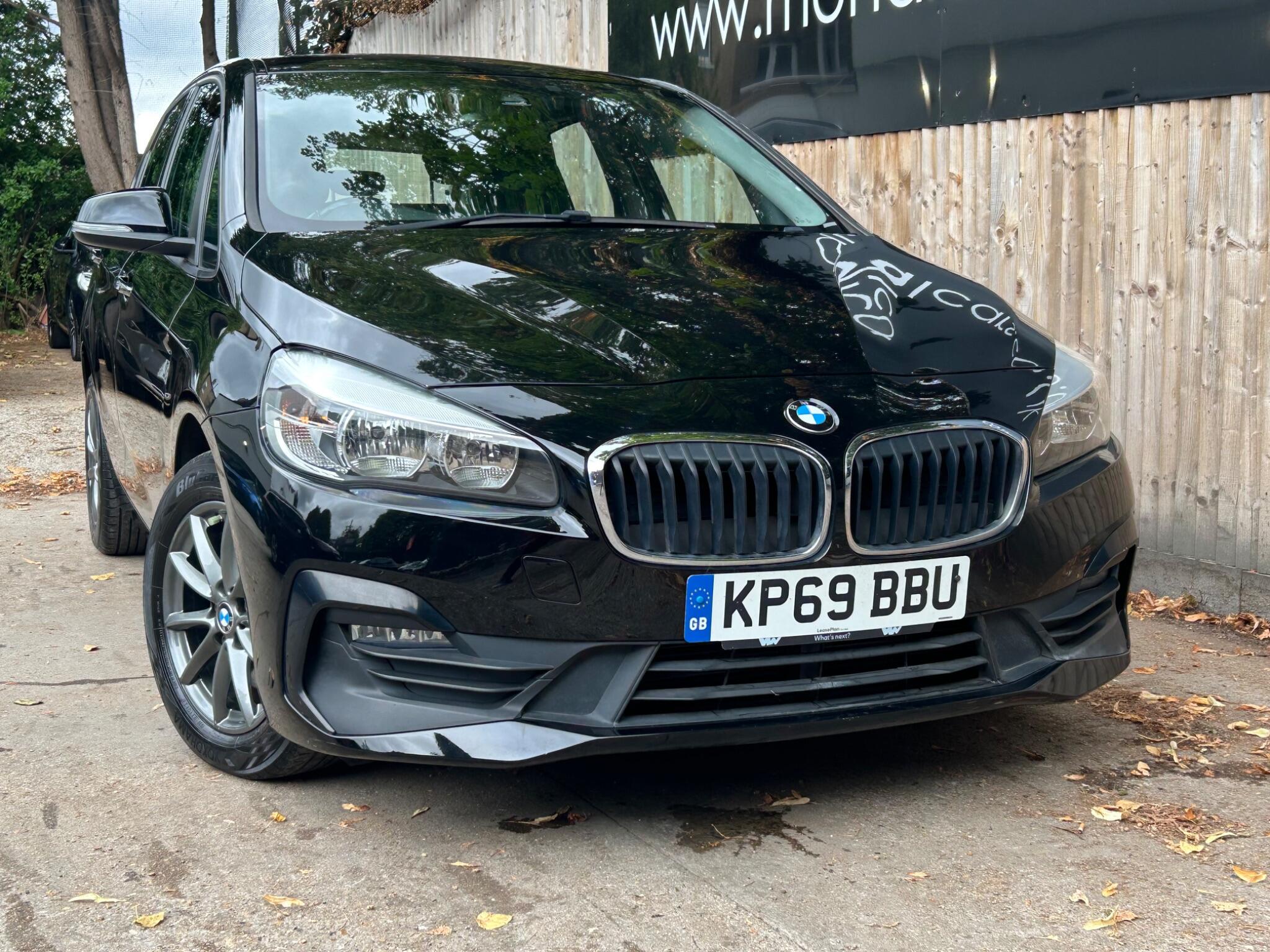 BMW 2 Series view 10
