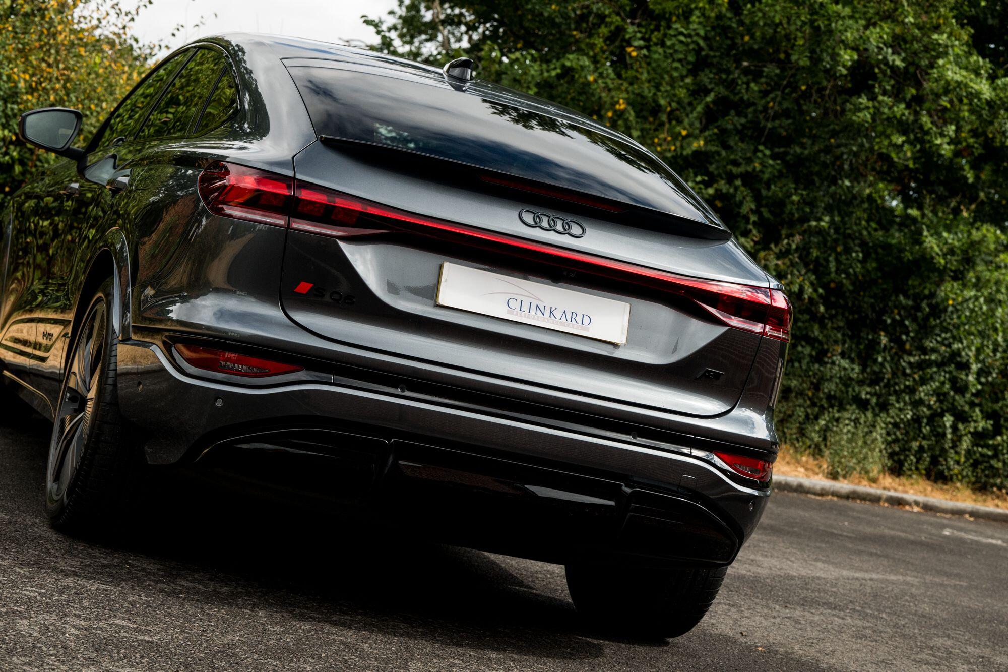 Audi SQ6 E-Tron view 36