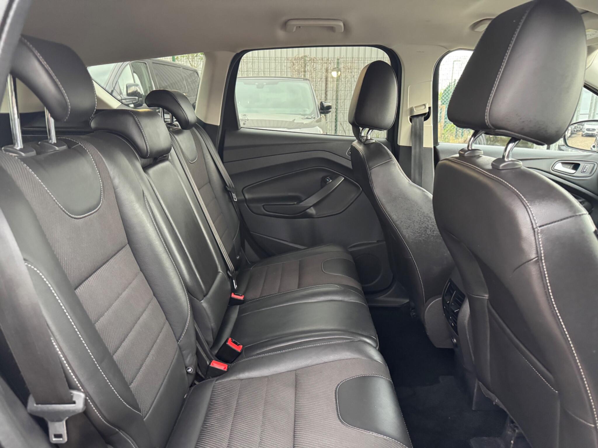 Ford Kuga view 26