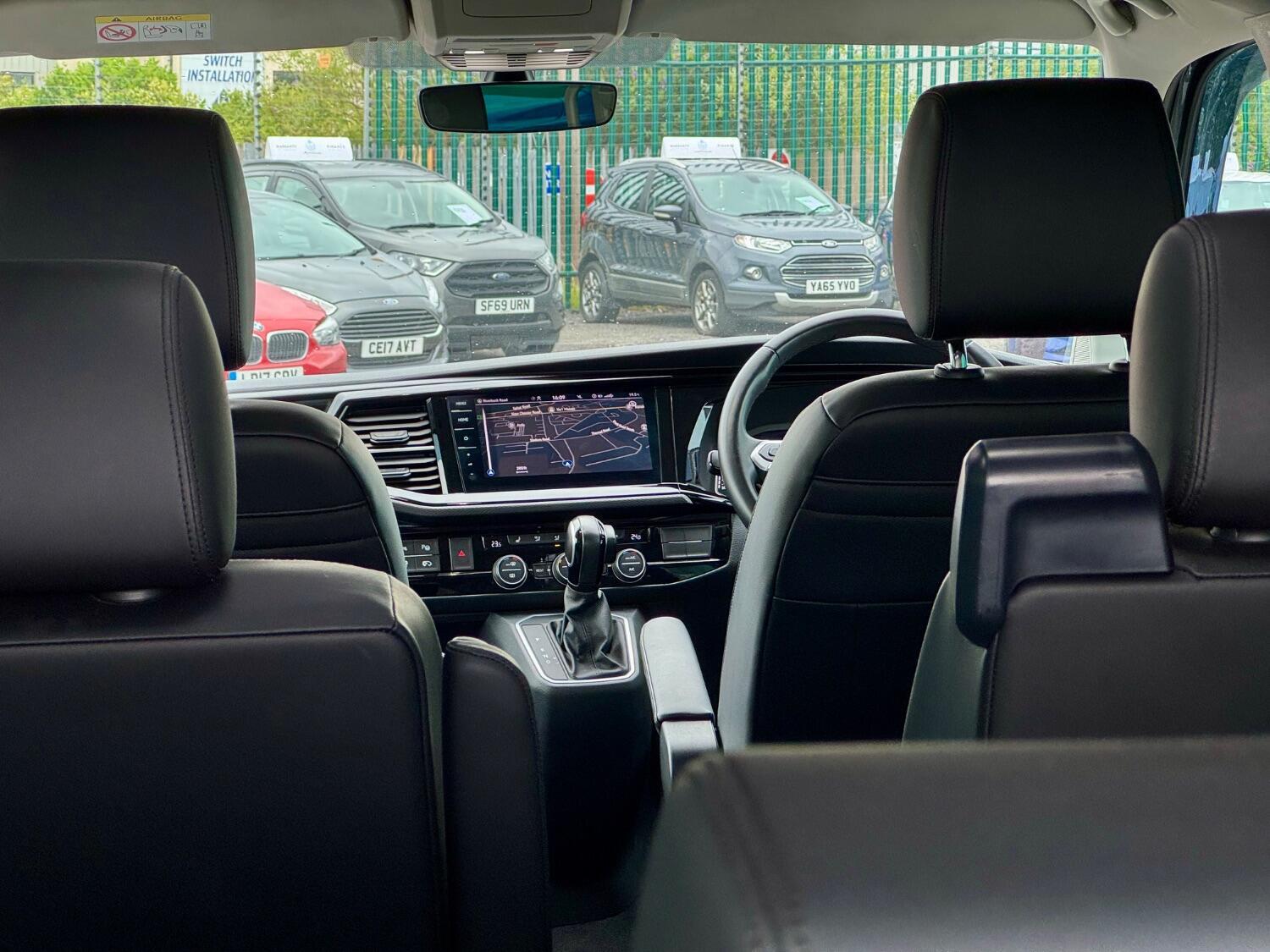 Volkswagen Caravelle view 61