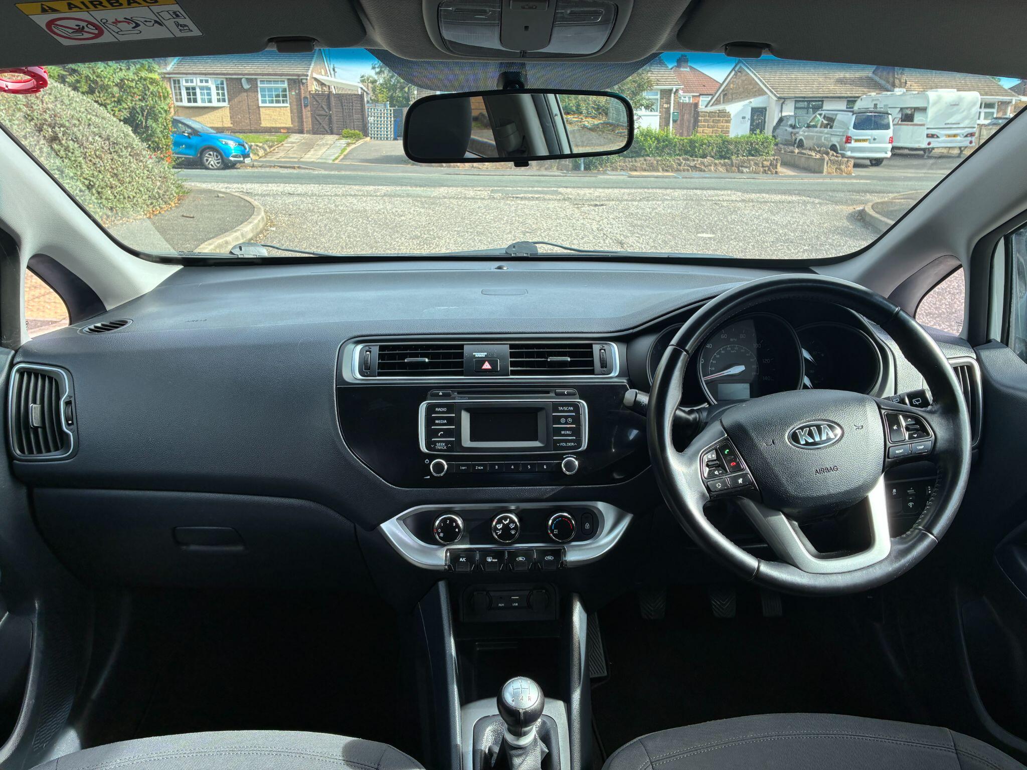 Kia Rio view 9