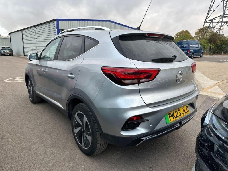 MG MG ZS view 2